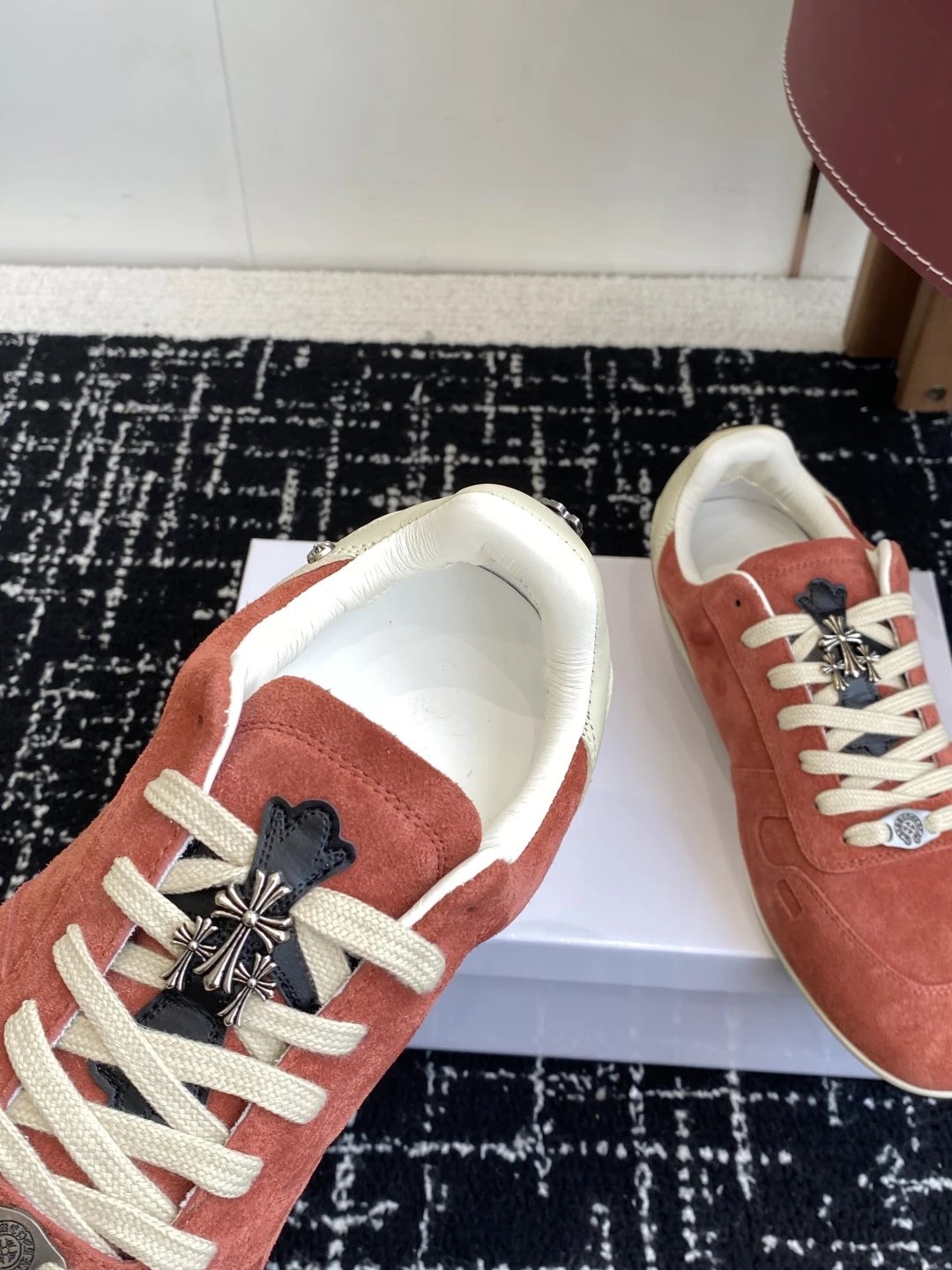 Vintage Suede Trainer Rust Ivory - Gallery Image 7 - Detailed View