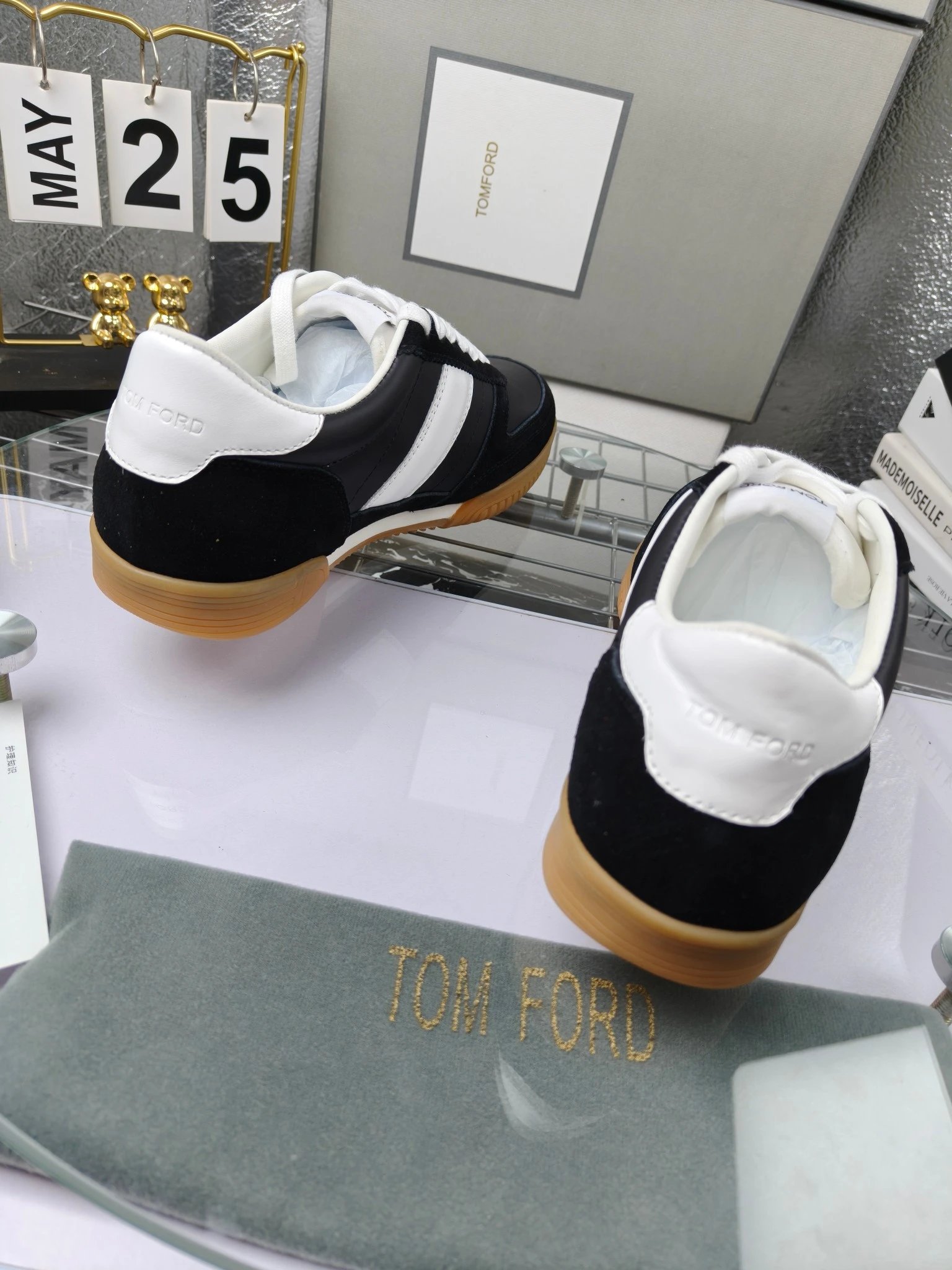 Retro Leather Sneakers Midnight Navy - Gallery Image 9 - Detailed View