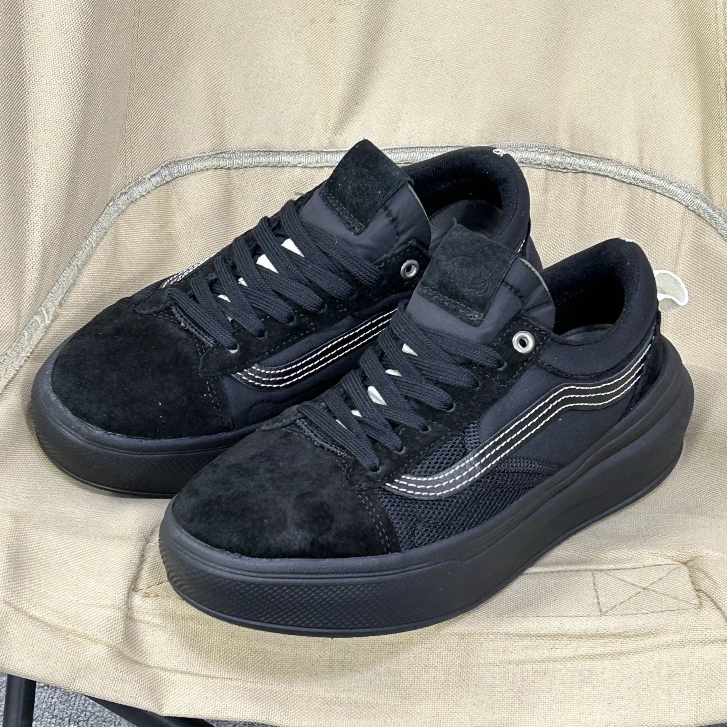 Old Skool Low Top Skate Sneakers Ebony Black - Gallery Image 2 - Detailed View