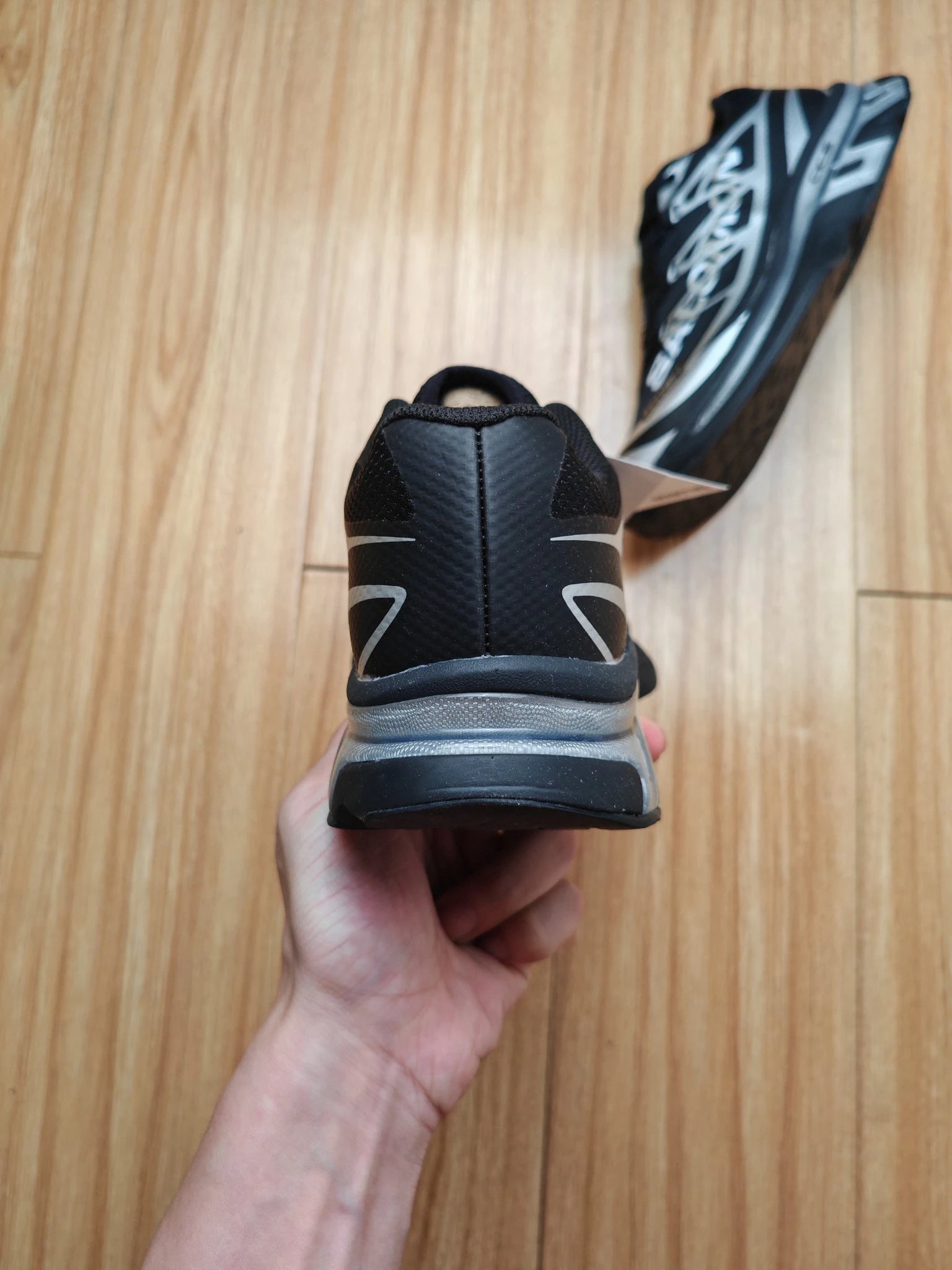 MM6 x Salomon Sctur 2 Sneakers Black Silver - Gallery Image 8 - Detailed View