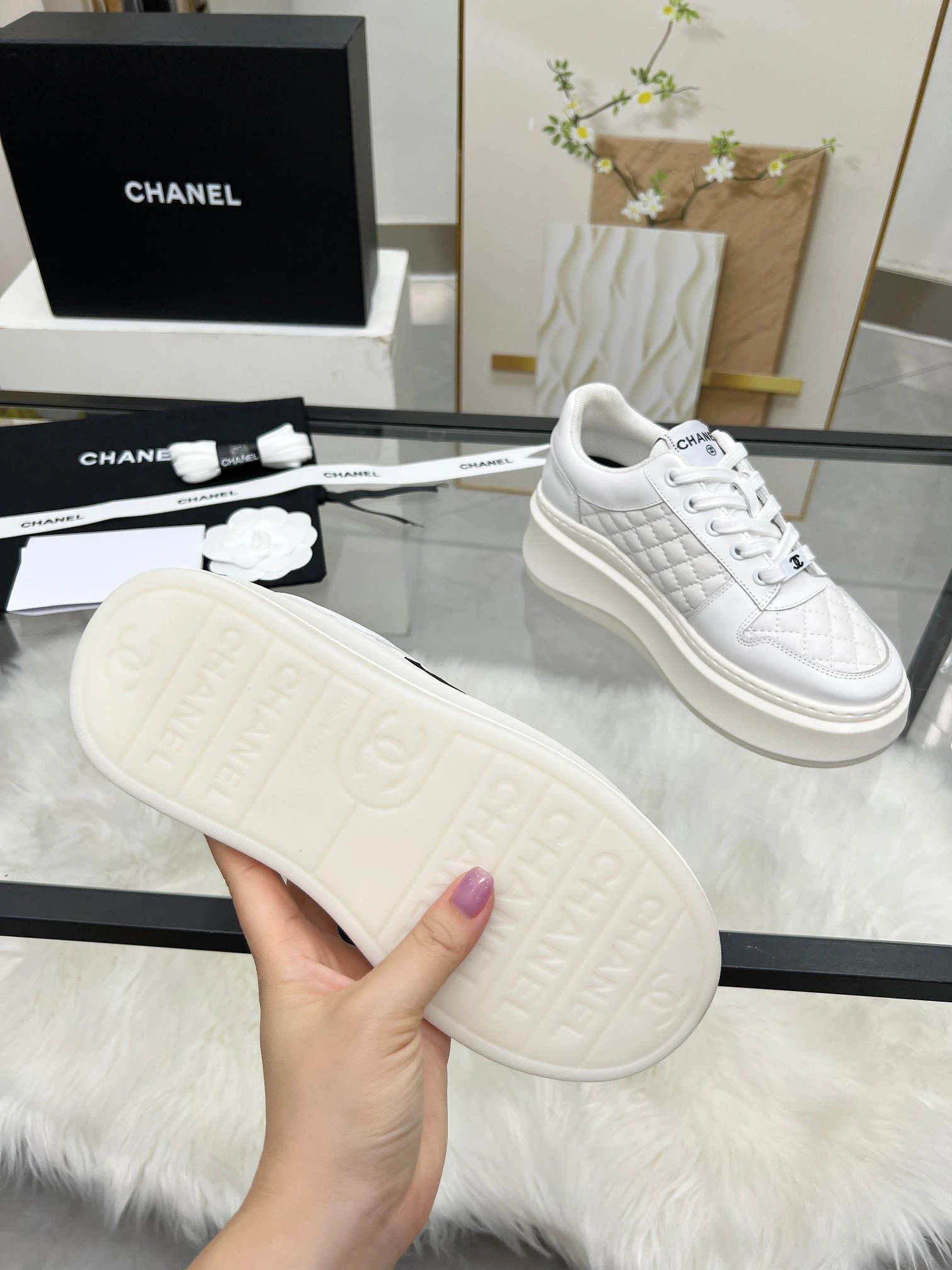 Chanel 25C Spring Summer Sneakers White - Gallery Image 8 - Detailed View