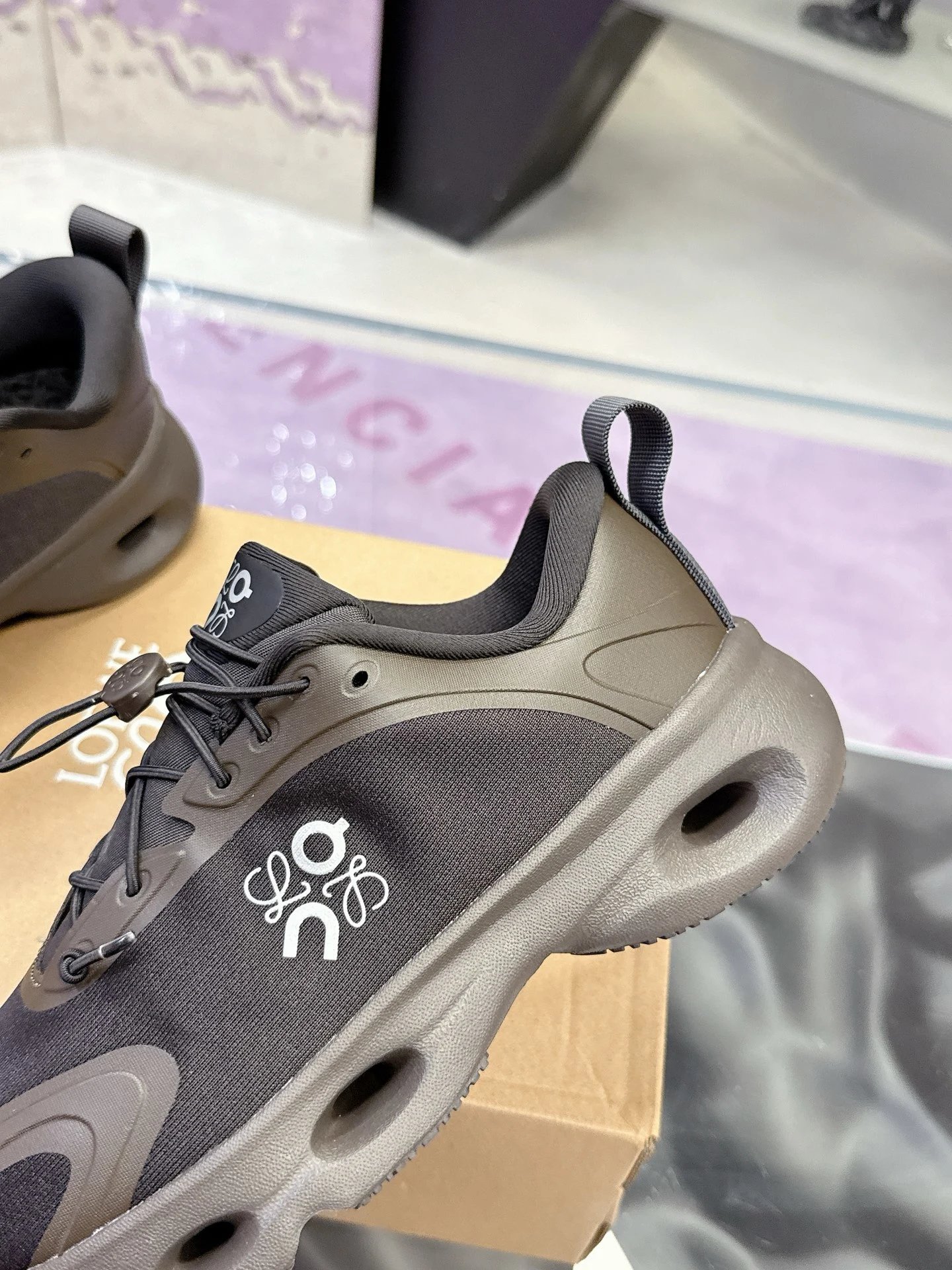 Loewe x On Cloudstratus Sneakers Multicolor - Gallery Image 9 - Detailed View