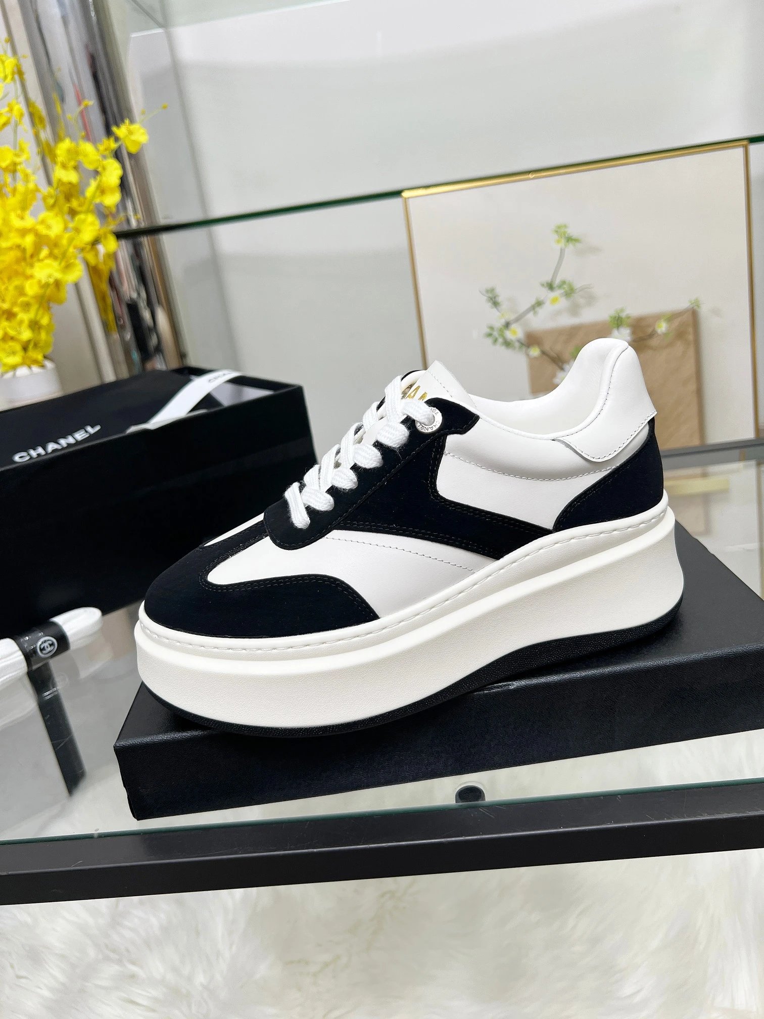 Chanel 25C Sneakers Black - High Quality Product Image - Cnfans