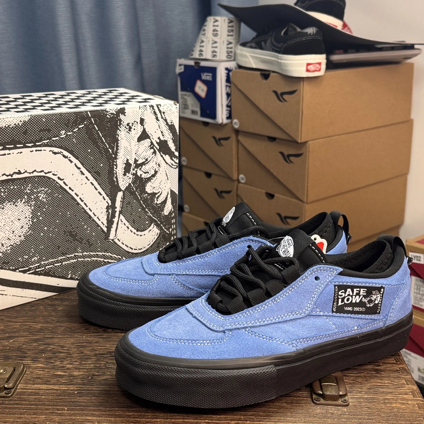 Low Top Suede Skate Shoes Sapphire Black - Gallery Image 9 - Detailed View