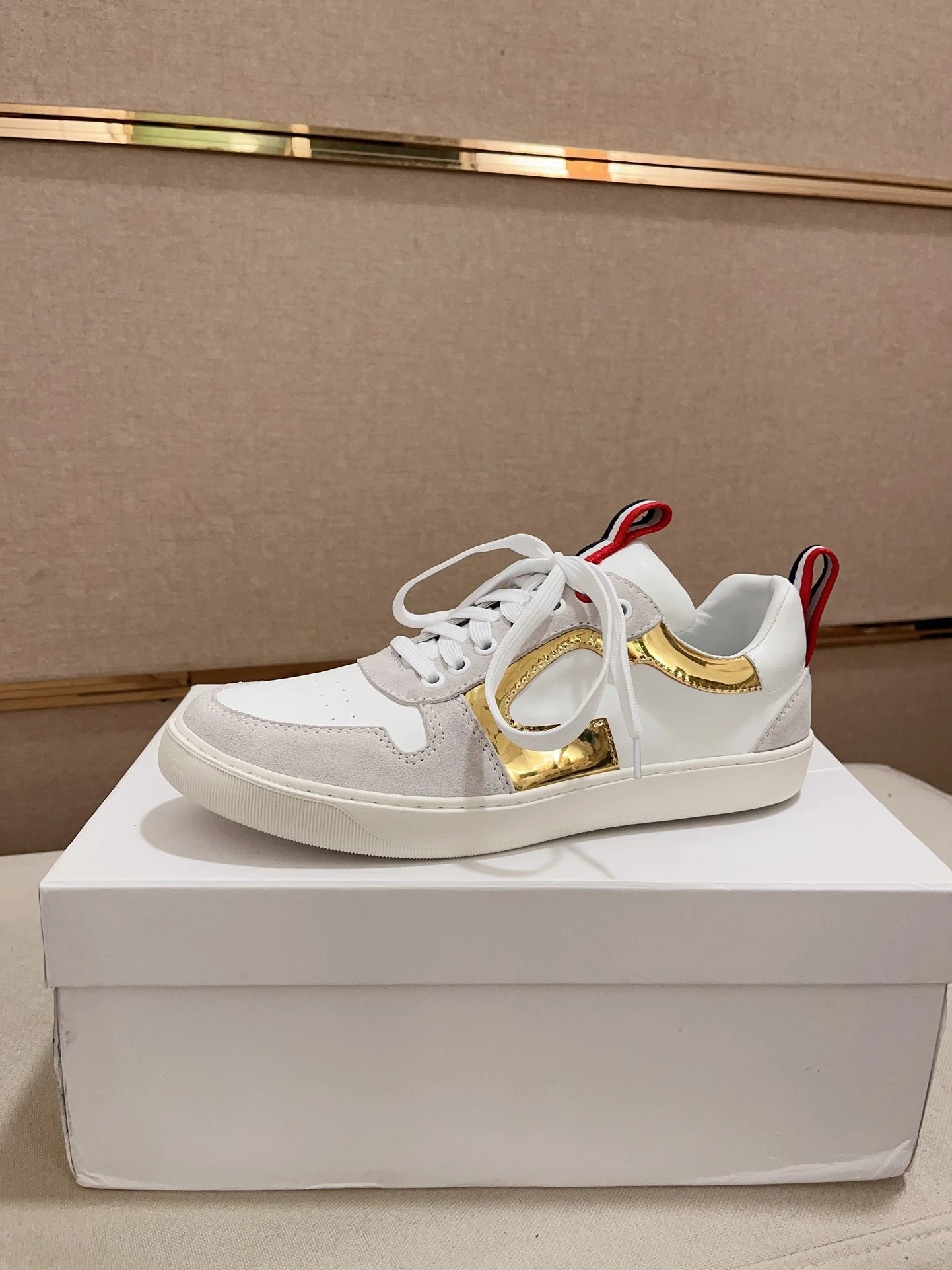 Moncler Lunarove White Sneakers Gold Accent - High Quality Product Image - Cnfans