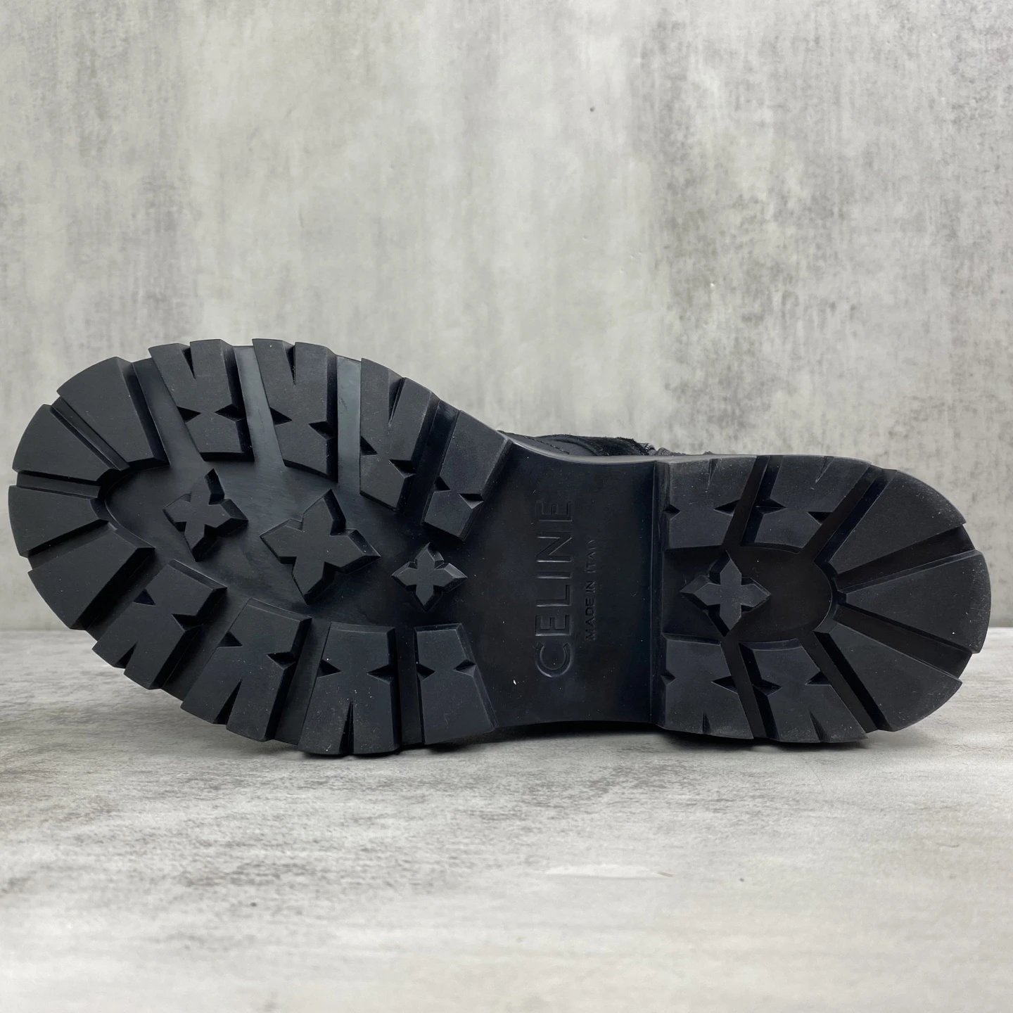 Vintage Combat Boots Calfskin Rubber Sole Jet Black - Gallery Image 8 - Detailed View