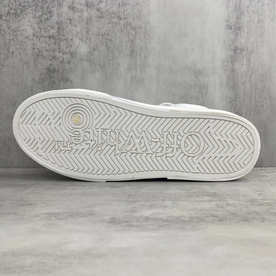 Low Vulcanized Canvas Sneakers Leather Lining Ivory - Gallery Image 8 - Detailed View