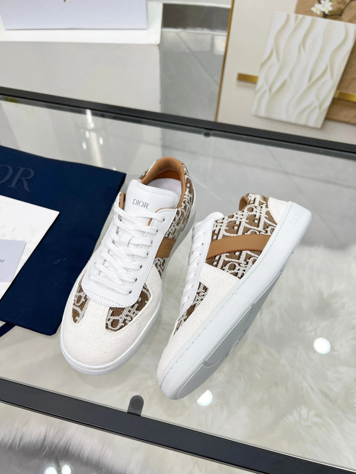 Dior B01 Sneakers Brown - Gallery Image 5 - Detailed View