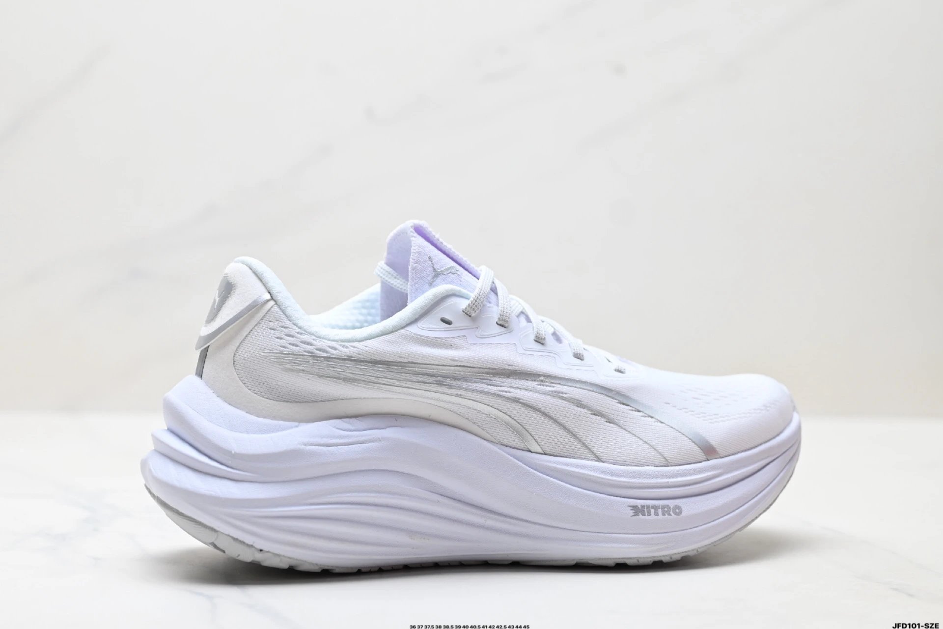 PUMA Deviate NITRO Sneakers White - Puma - Cnfans - $41.01