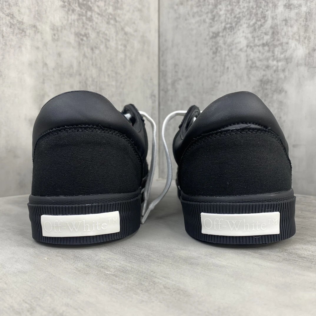 Low Vulcanized Canvas Sneakers Leather Lining Jet Black - Gallery Image 5 - Detailed View