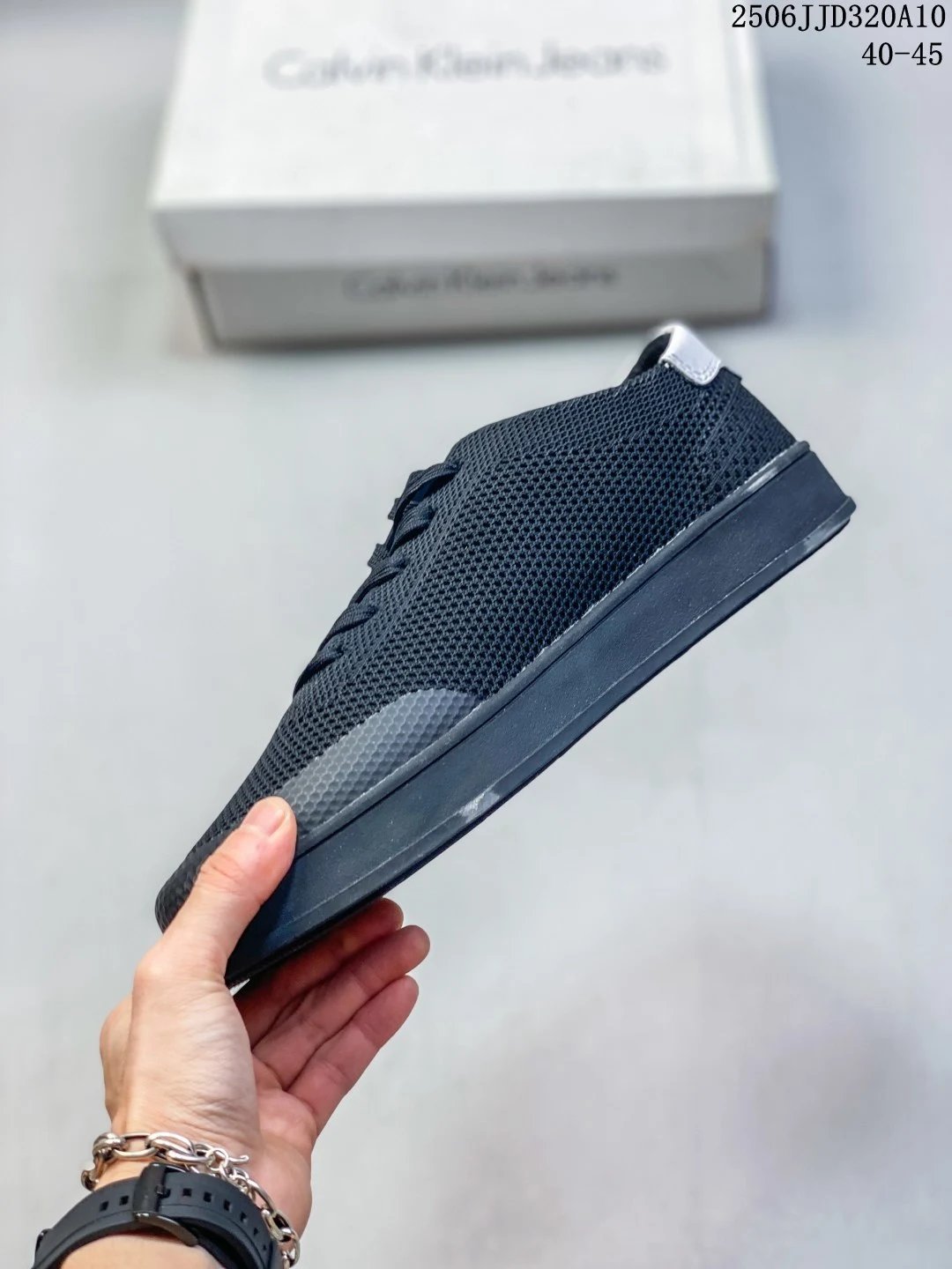 Mesh Round Toe Lace-Up Low Top Sneakers Midnight Navy - Gallery Image 3 - Detailed View