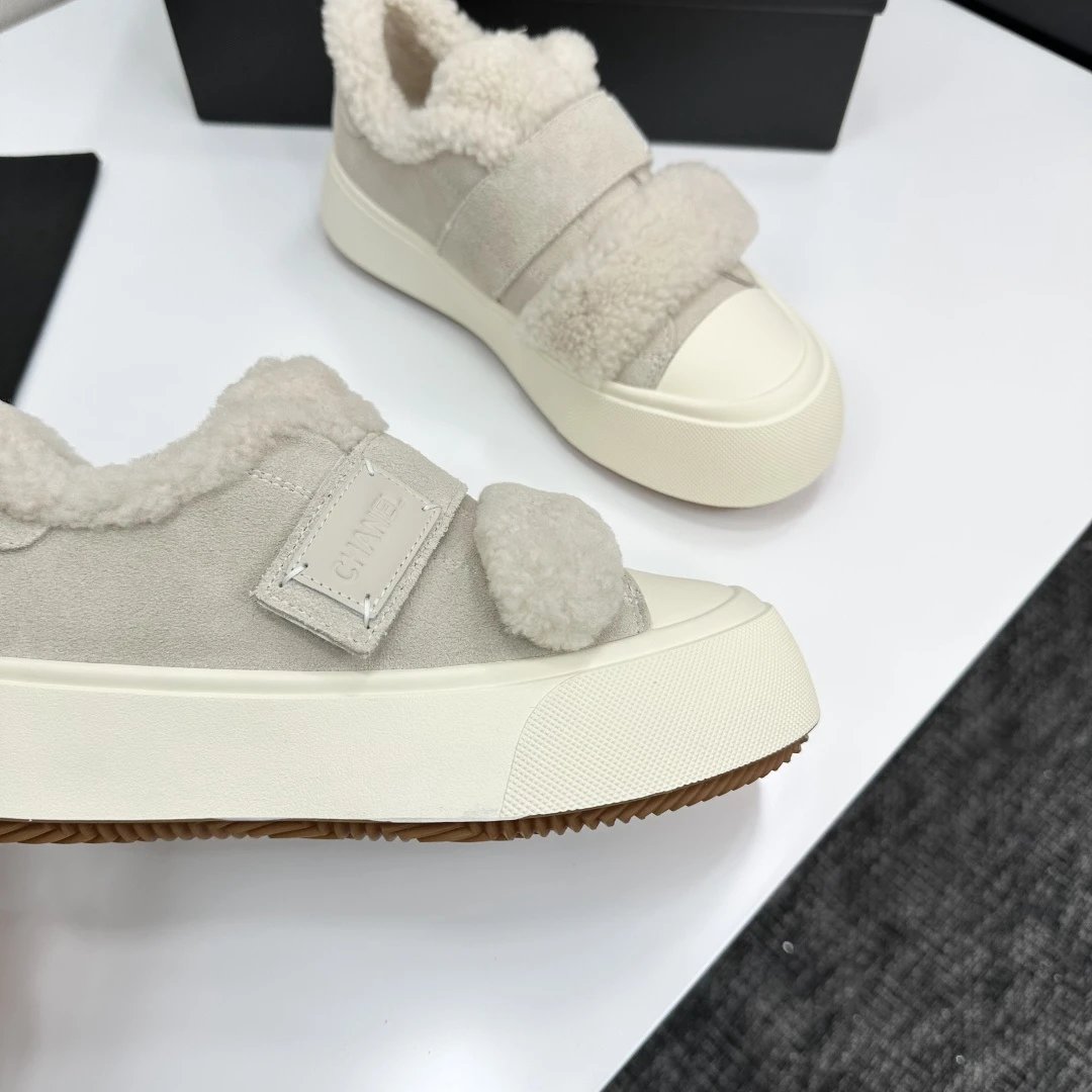 Chanel Shearling Panda Sneaker White - Gallery Image 8 - Detailed View