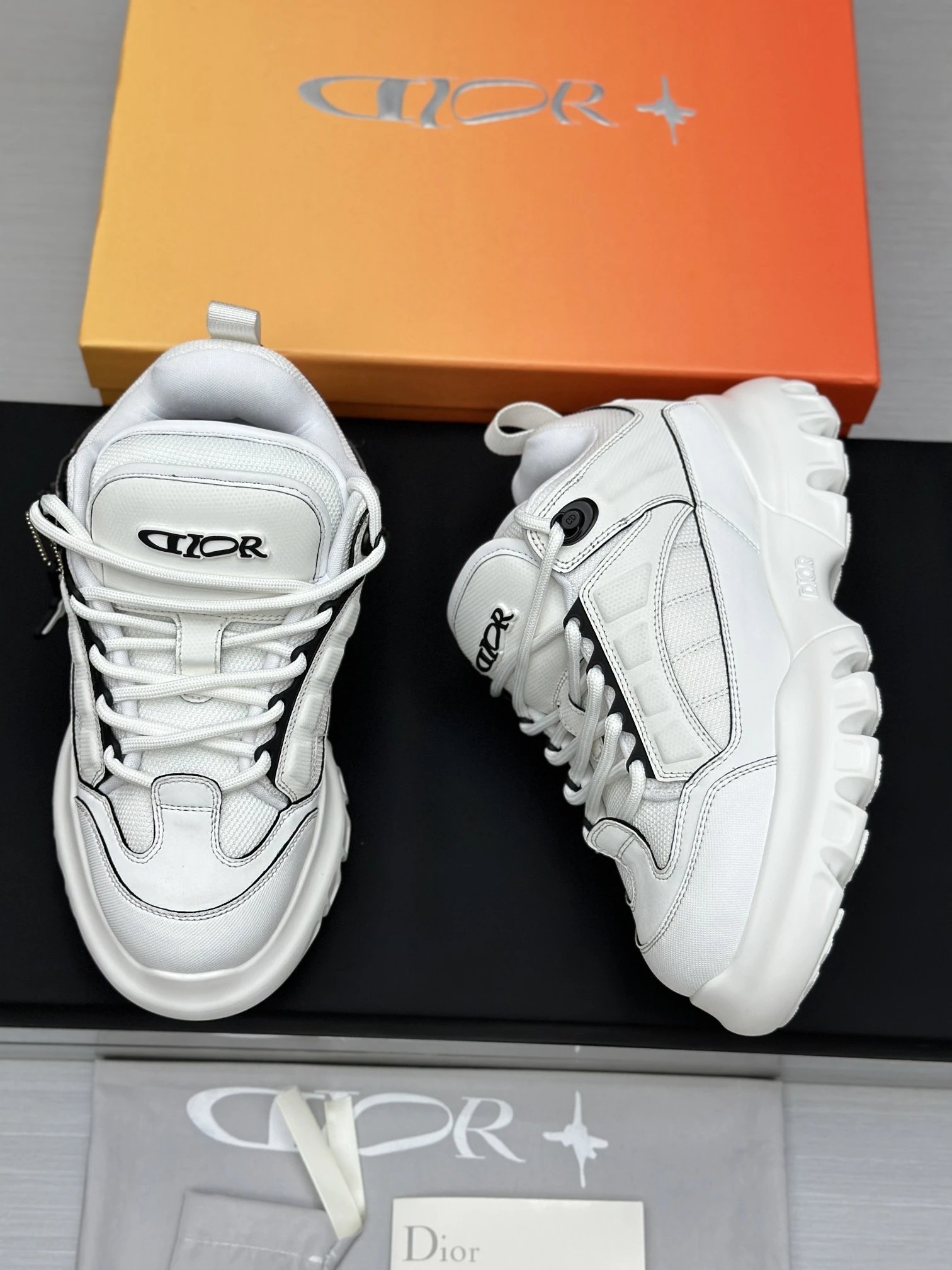Dior x Levis Hamilton Sneakers White - Gallery Image 9 - Detailed View