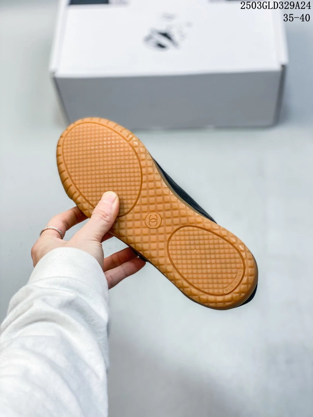 Retro Trainer Sneakers Leather Mesh Gum Sole Midnight Navy - Gallery Image 5 - Detailed View