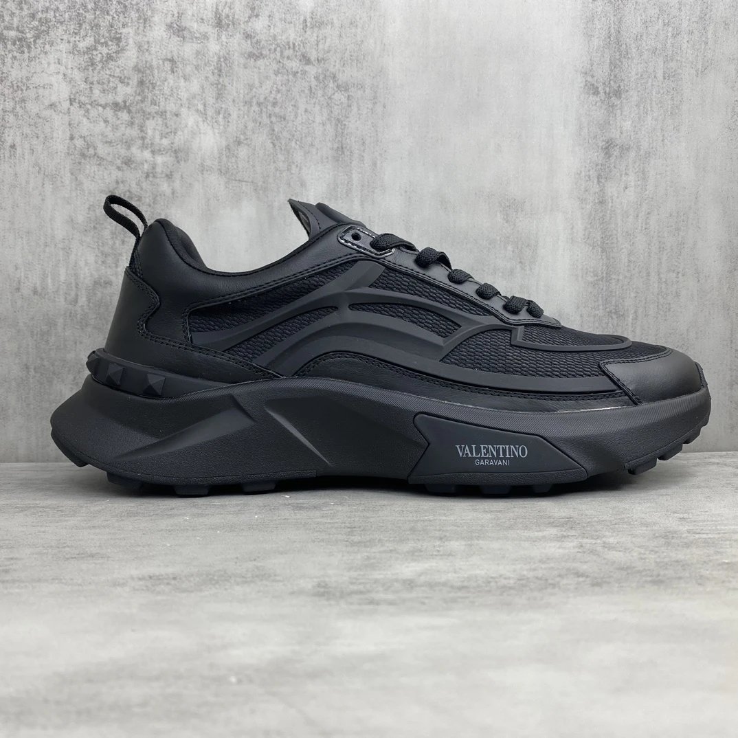 True Act Mesh Chunky Sneakers Jet Black - Gallery Image 6 - Detailed View