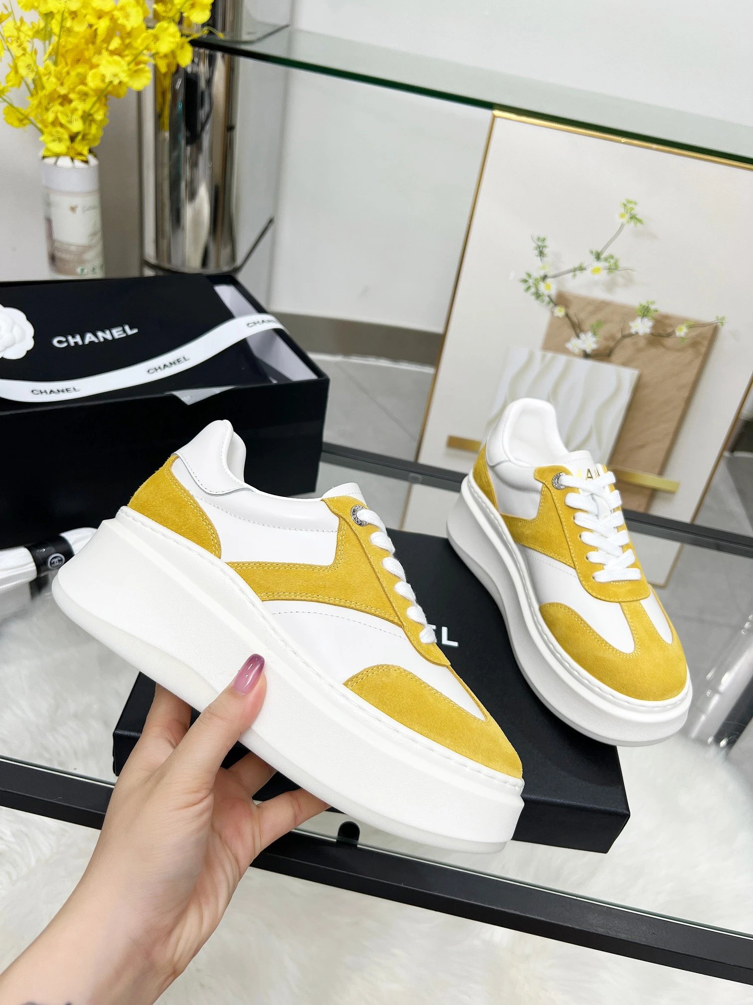 Chanel 25C Spring Sneakers Yellow - Gallery Image 5 - Detailed View