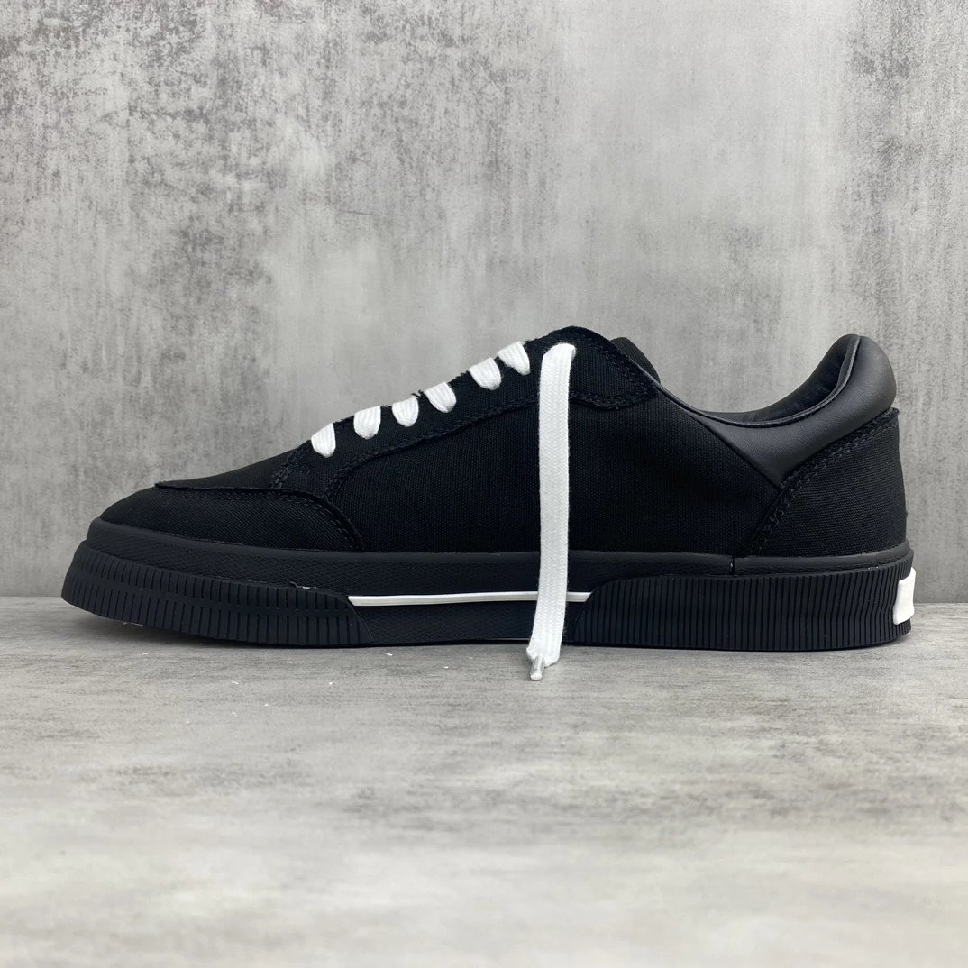 Low Vulcanized Canvas Sneakers Leather Lining Jet Black - Gallery Image 7 - Detailed View