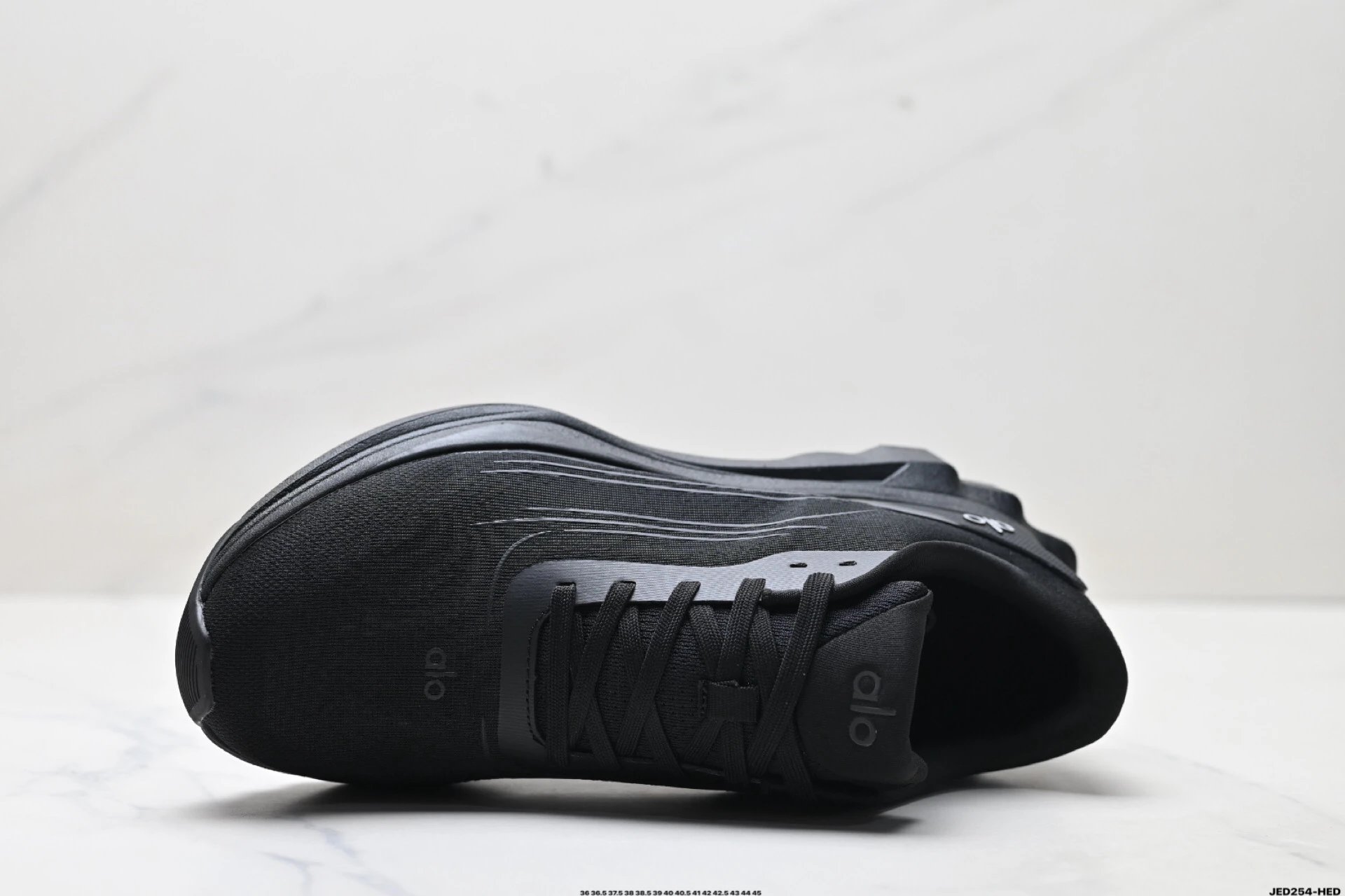 Alo Yoga Alo Runner Sneakers Black - Gallery Image 2 - Detailed View