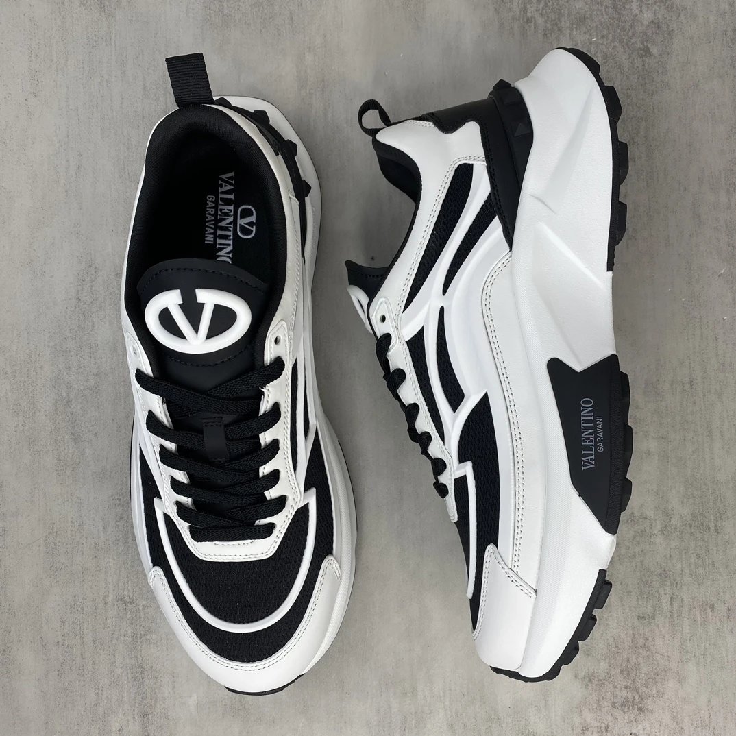 Chunky Mesh Sneakers True Act Ebony White - Gallery Image 3 - Detailed View