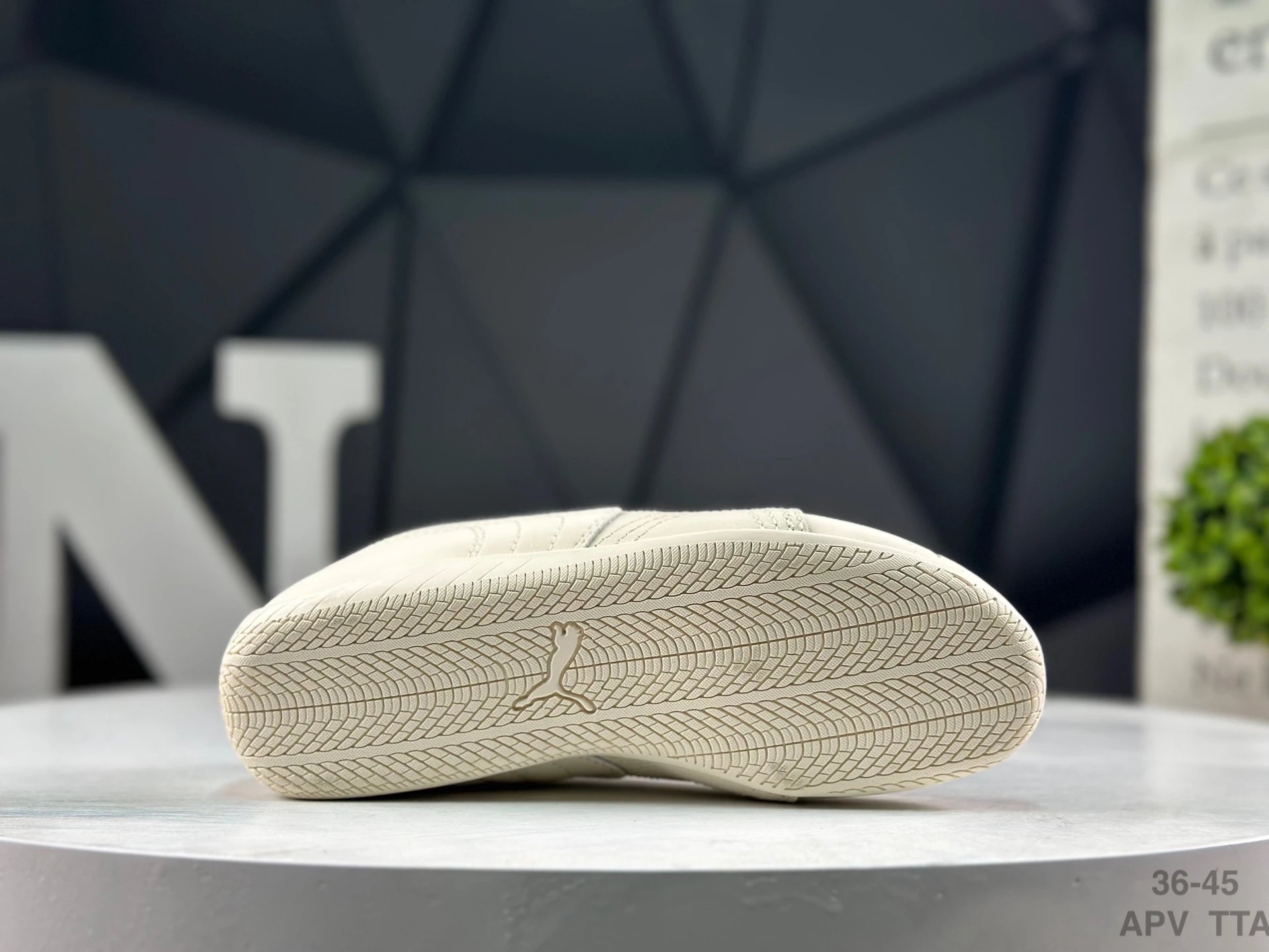 PUMA Speed OG Sneakers Beige - Gallery Image 7 - Detailed View