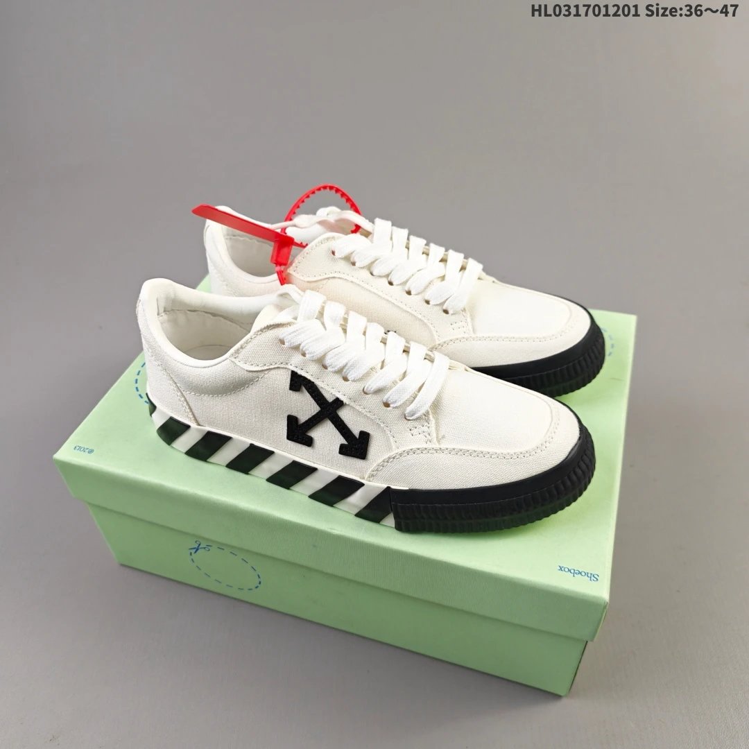 Vulcanized Striped Low Top Canvas Sneakers Black Fuchsia - Gallery Image 4 - Detailed View