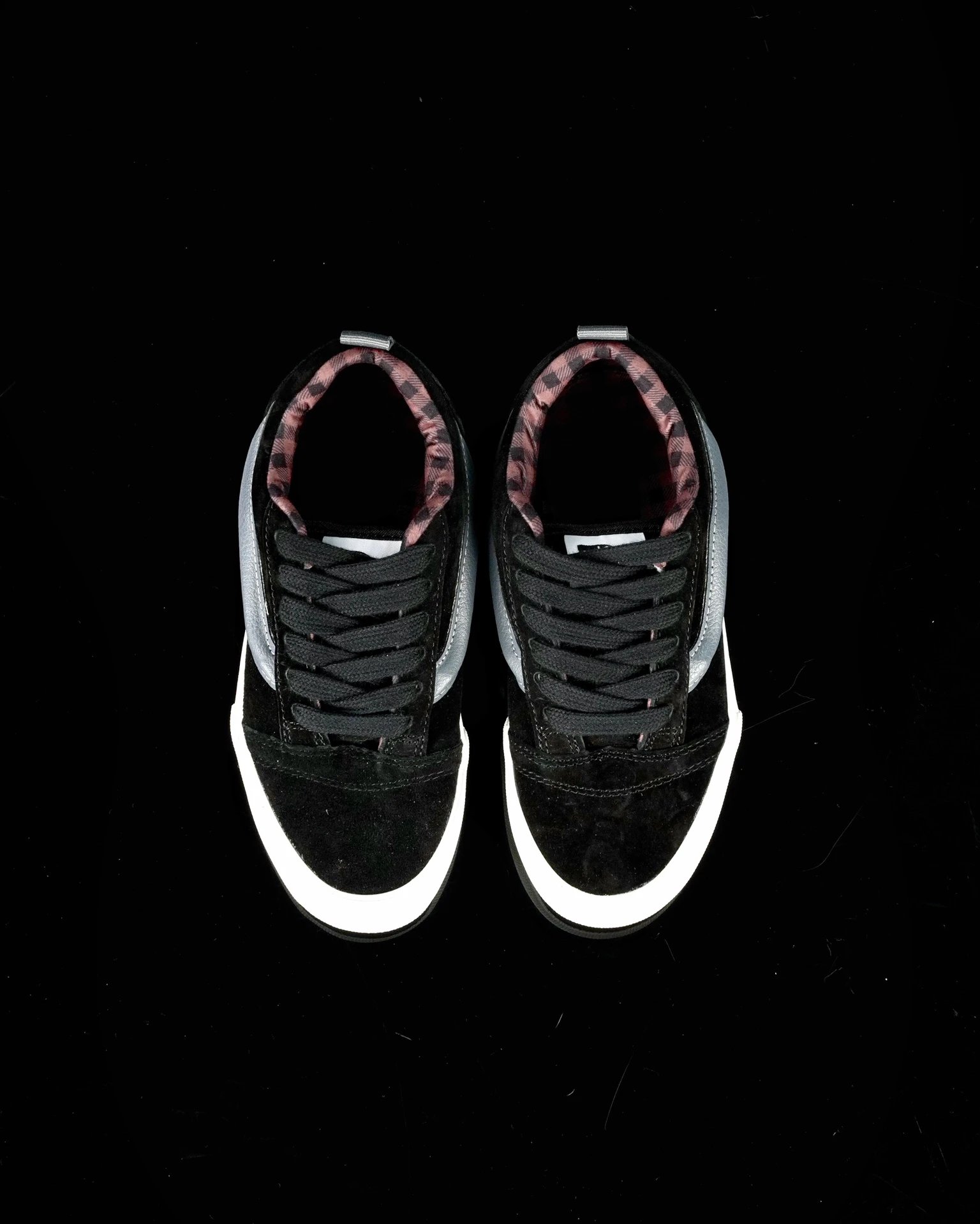 Retro Low Top Suede Skate Shoes Obsidian Black - Gallery Image 2 - Detailed View