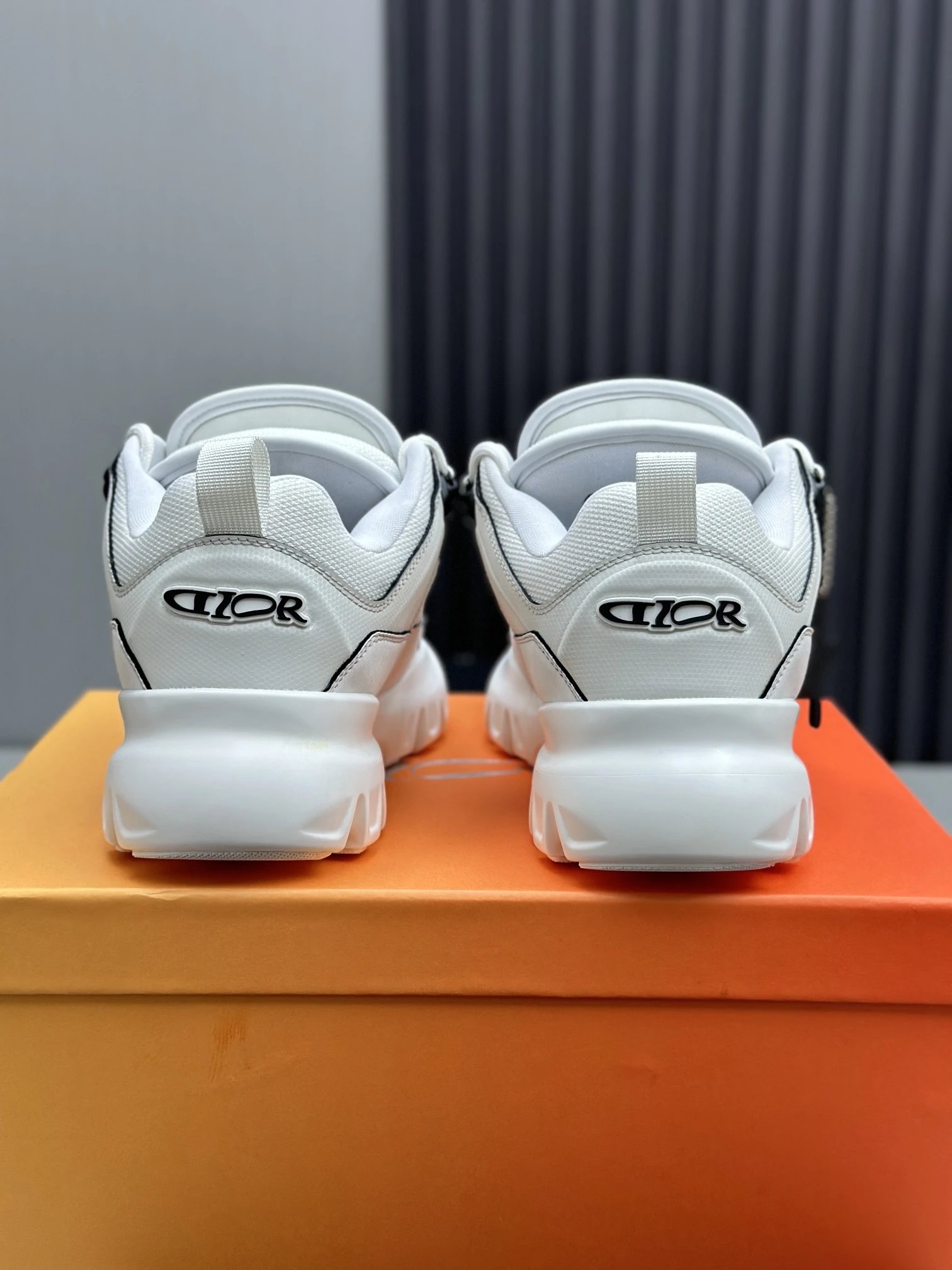 Dior x Levis Hamilton Sneakers White - Gallery Image 8 - Detailed View