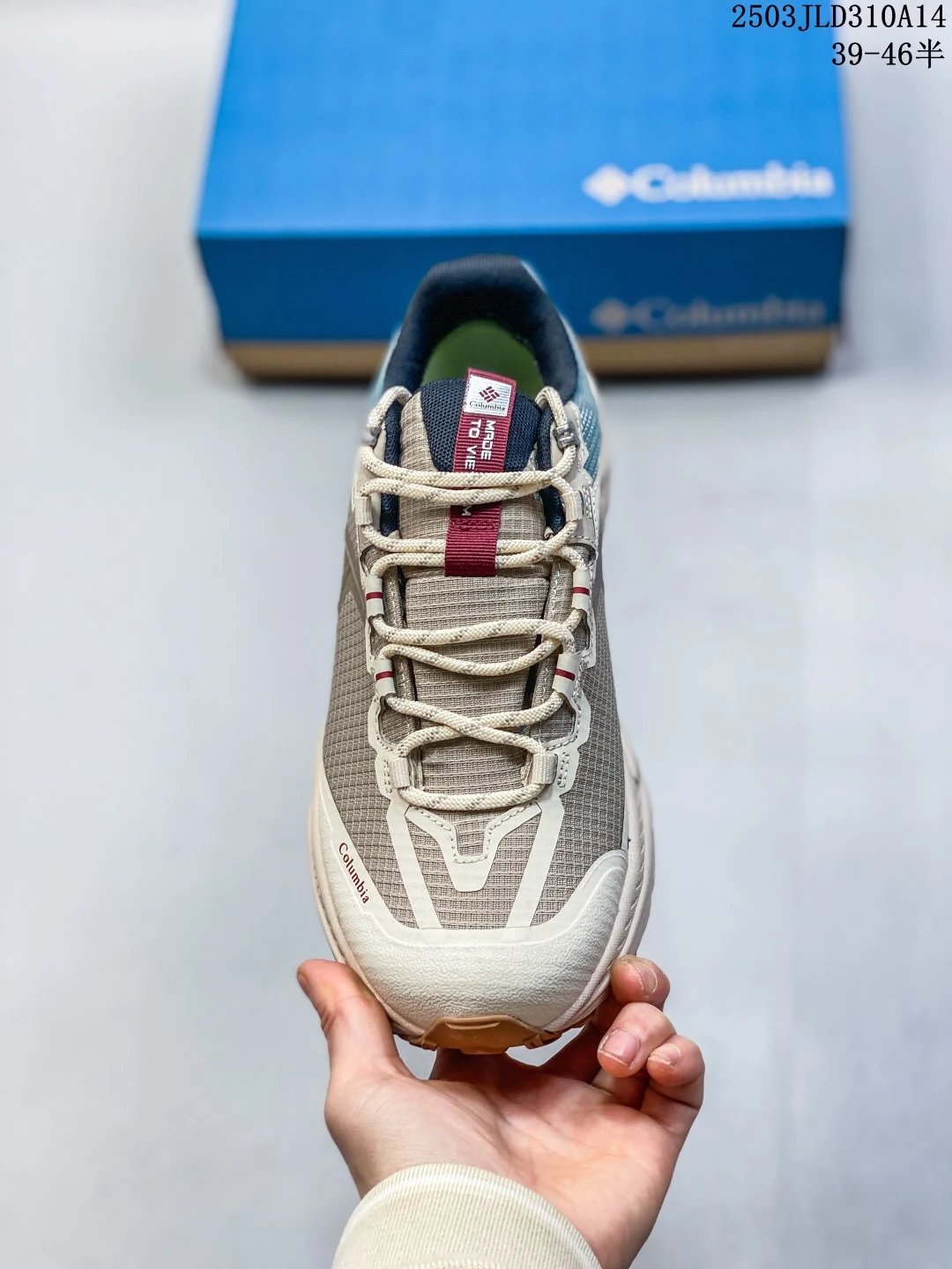 Trail Running Hiking Shoes Waterproof Breathable Sandstone - Gallery Image 2 - Detailed View