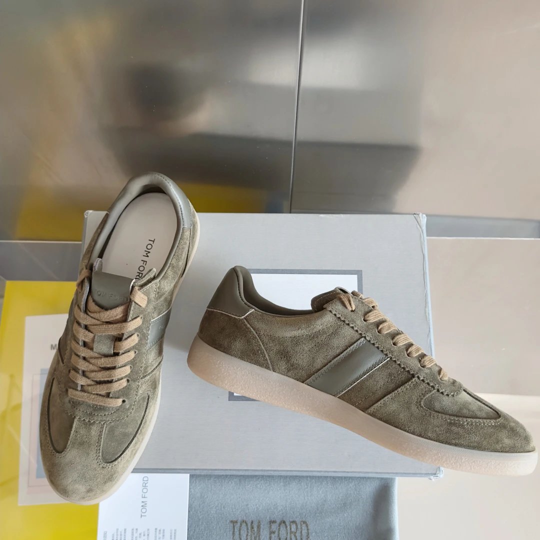 Suede Leather Trainer Sneakers Olive Green - Gallery Image 4 - Detailed View