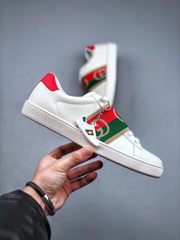 Gucci Bee White Red Sneakers Keychain - Gallery Image 4 - Detailed View