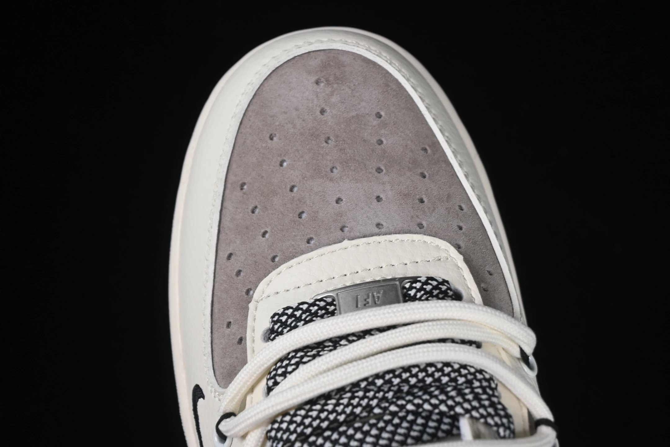 Casual Leather Sneakers Taupe - Gallery Image 7 - Detailed View