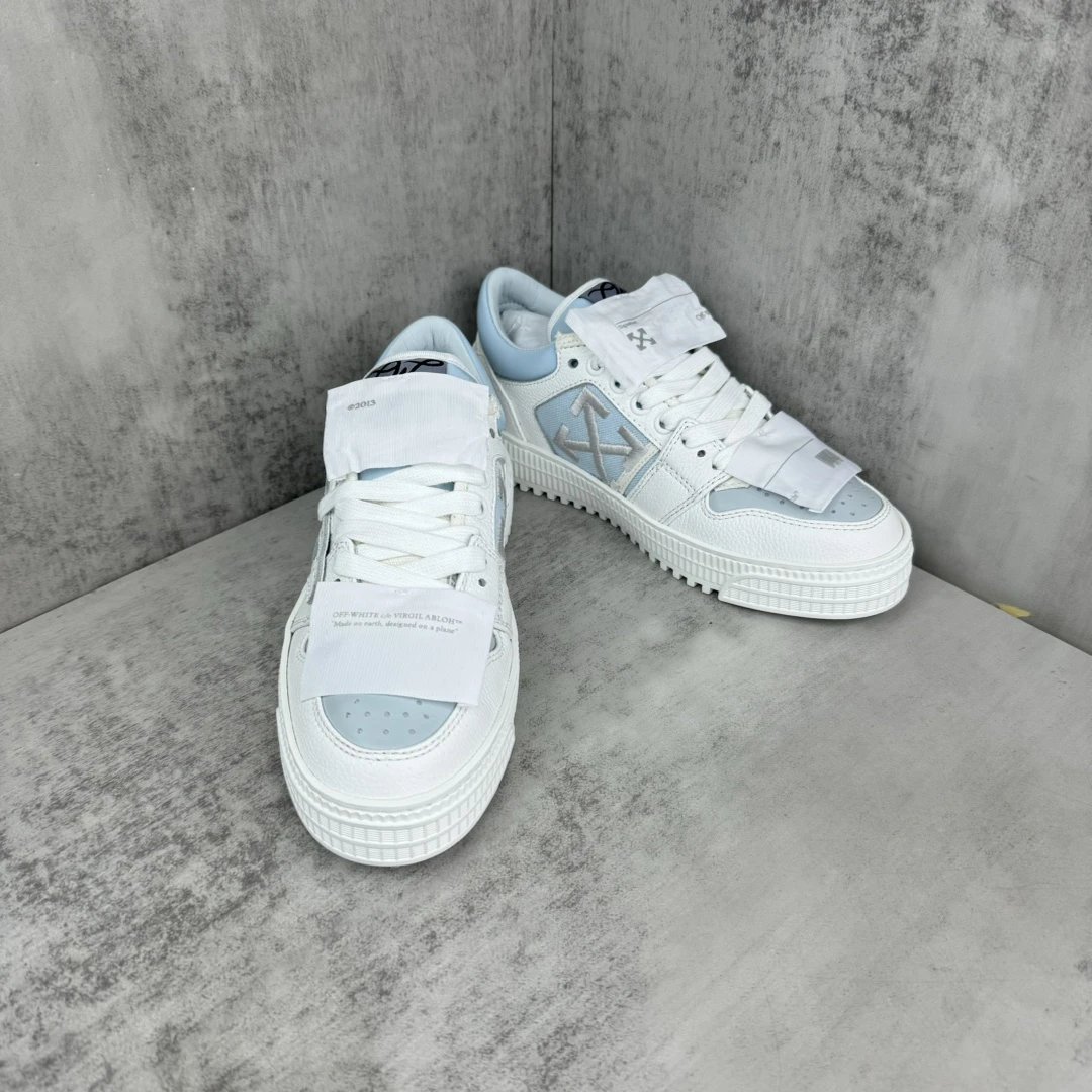 Low Vulcanized Canvas Sneakers Leather Lining Ice Blue - Gallery Image 2 - Detailed View