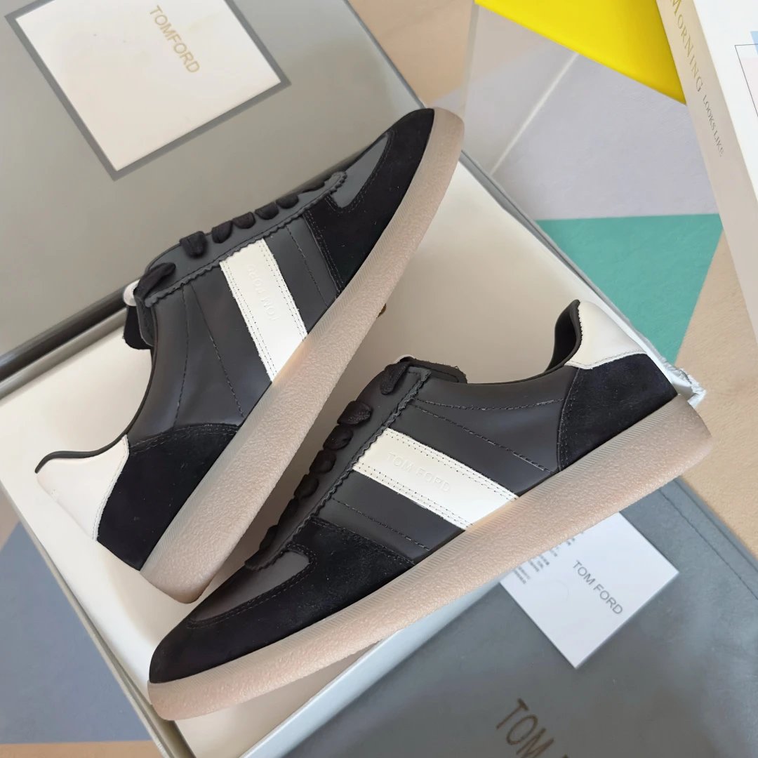 Suede Leather Trainer Sneakers Ivory Black - Gallery Image 6 - Detailed View