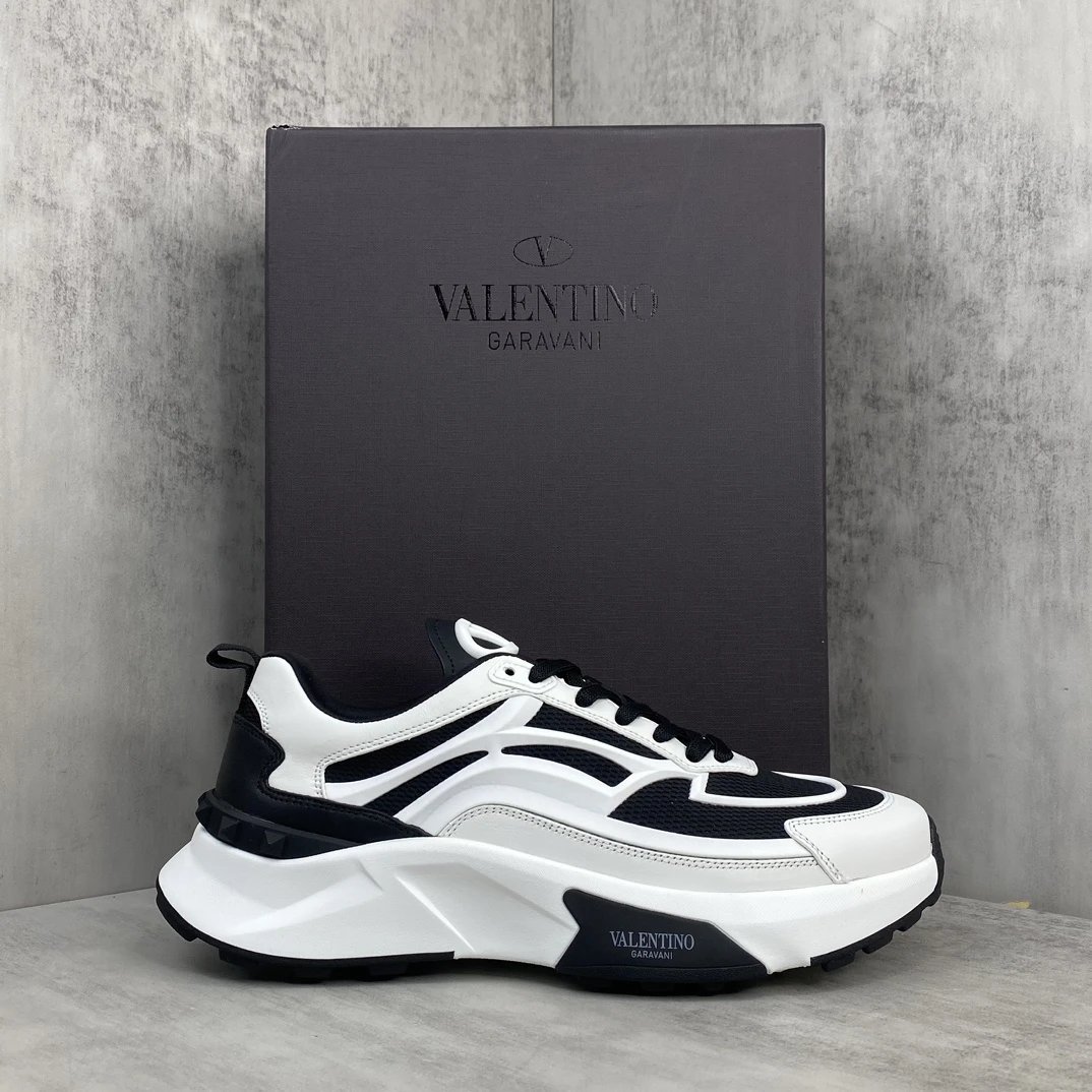 Chunky Mesh Sneakers True Act Ebony White - Gallery Image 1 - Detailed View