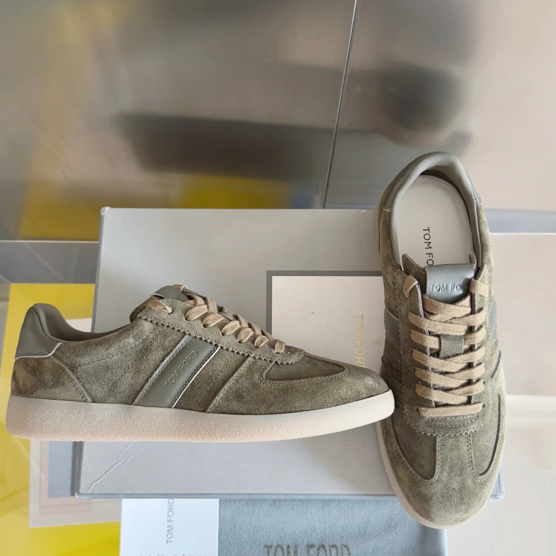 Suede Leather Trainer Sneakers Olive Green - Gallery Image 3 - Detailed View