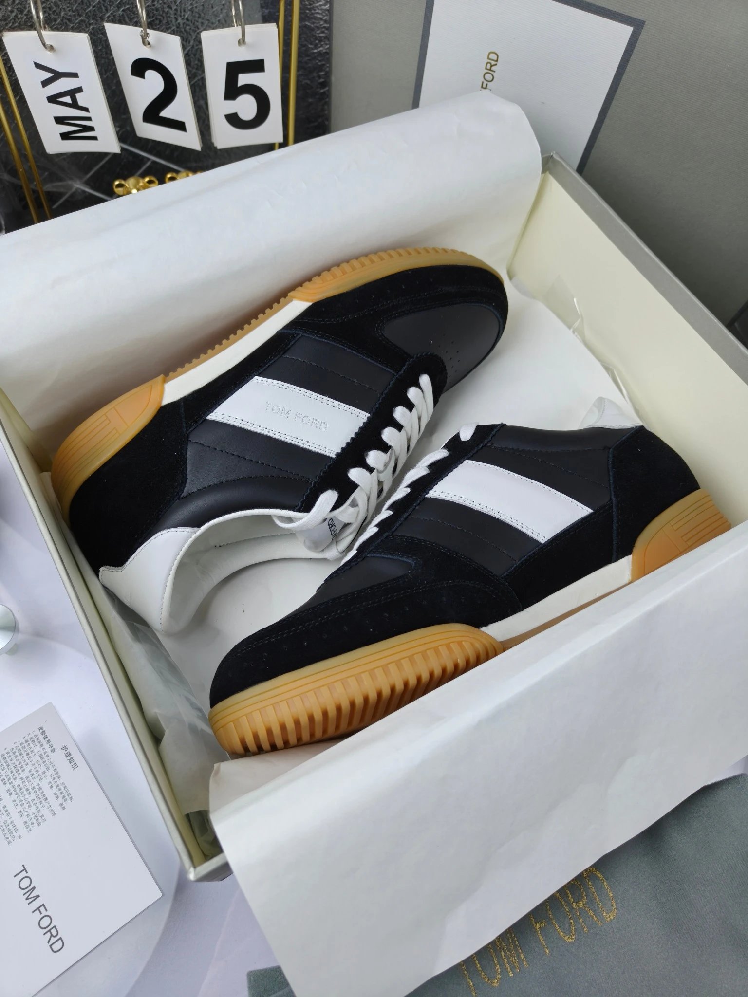 Retro Leather Sneakers Midnight Navy - Gallery Image 8 - Detailed View