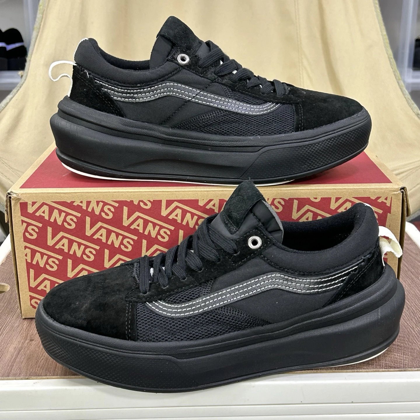 Old Skool Low Top Skate Sneakers Ebony Black - Gallery Image 9 - Detailed View