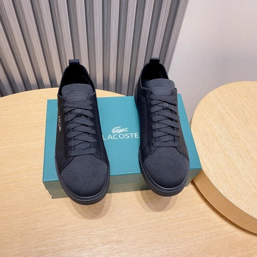Lacoste Classic Sneakers Black - Gallery Image 3 - Detailed View