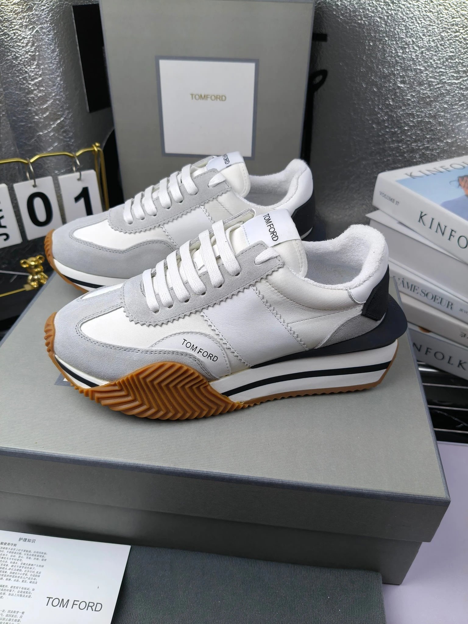 Retro Luxe Leather Platform Sneakers Ivory White - Gallery Image 2 - Detailed View