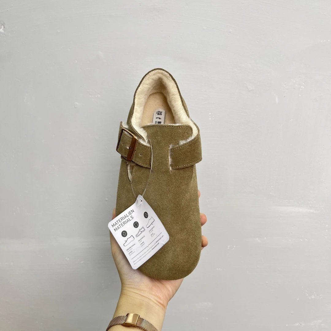 Winter Suede Buckle Shoes Fur Lined Unisex Sage Green - Gallery Image 3 - Detailed View