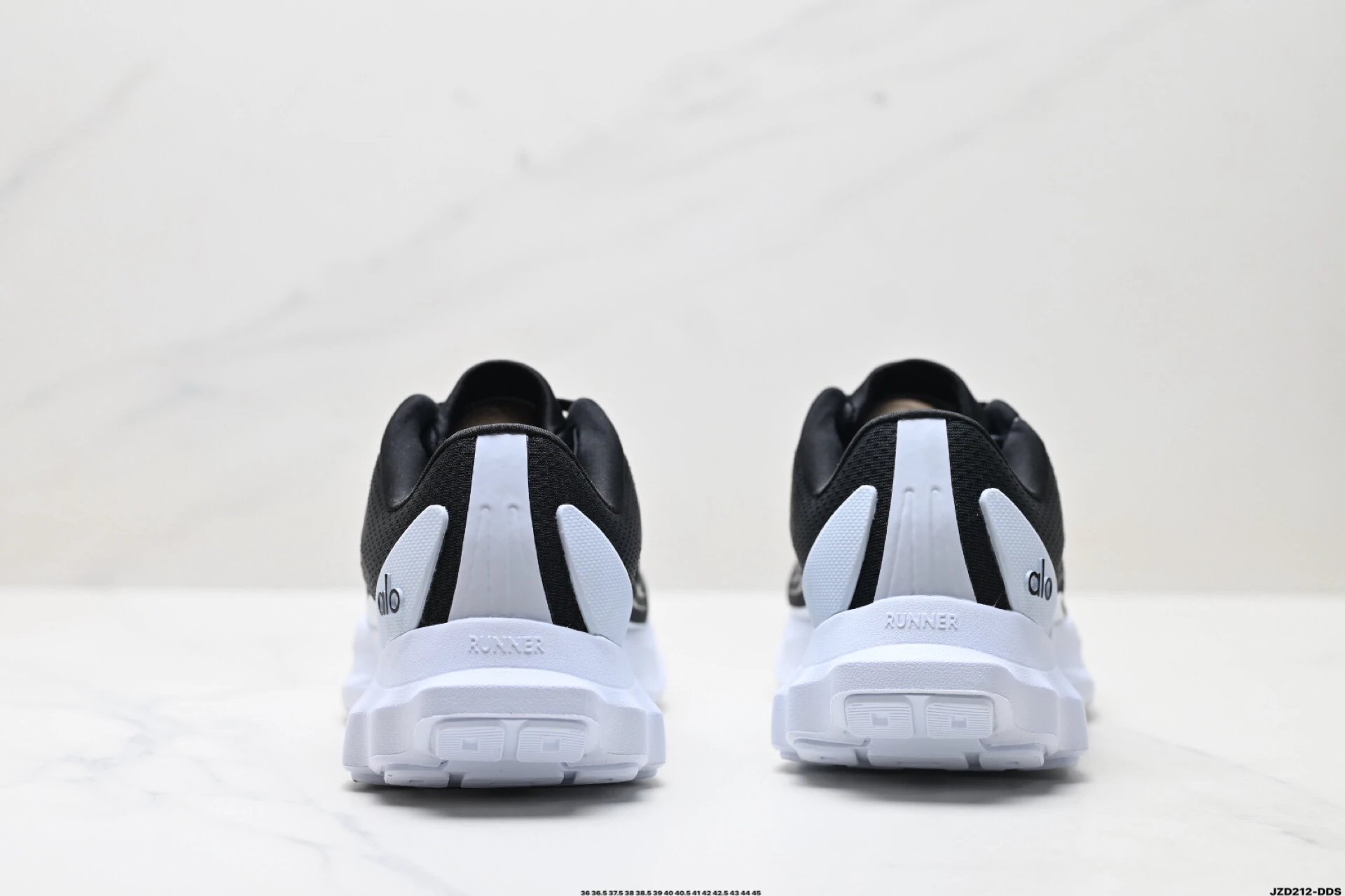 Alo Yoga Alo Runner Sneakers Black White - Gallery Image 6 - Detailed View