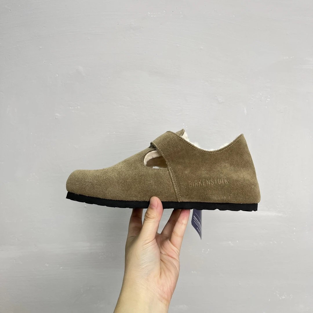 Winter Suede Buckle Shoes Fur Lined Unisex Sage Green - Gallery Image 5 - Detailed View