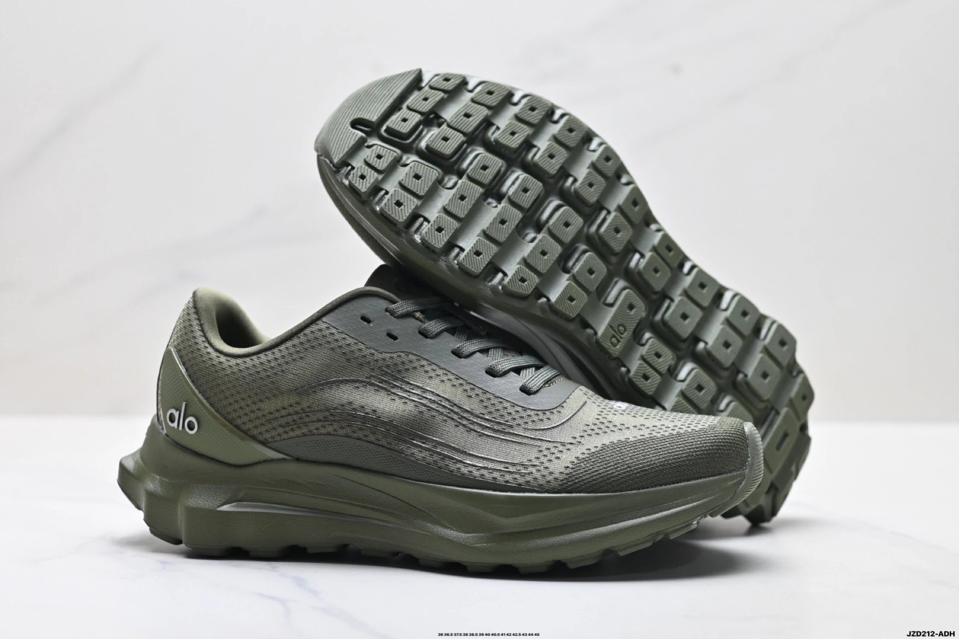 Alo Yoga Alo Runner Sneakers Olive - Gallery Image 5 - Detailed View