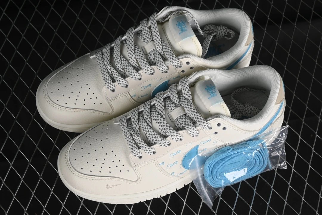 Casual Leather Sneakers Ivory Azure - Gallery Image 5 - Detailed View