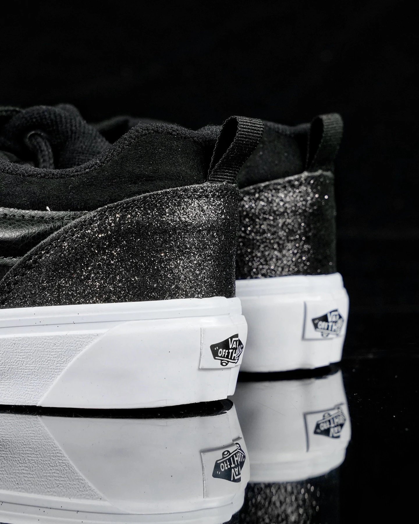 Retro Suede Skate Sneakers Obsidian Black - Gallery Image 7 - Detailed View