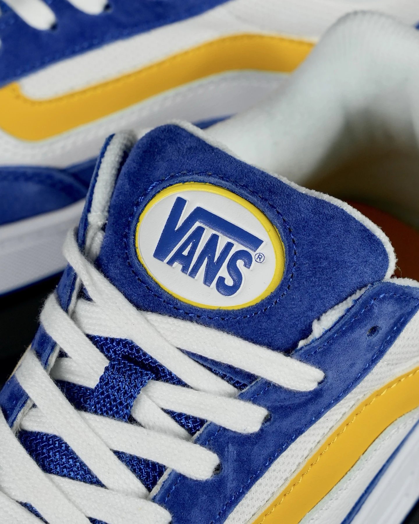 Retro Skate Suede Leather Sneakers Azure Yellow - Gallery Image 6 - Detailed View