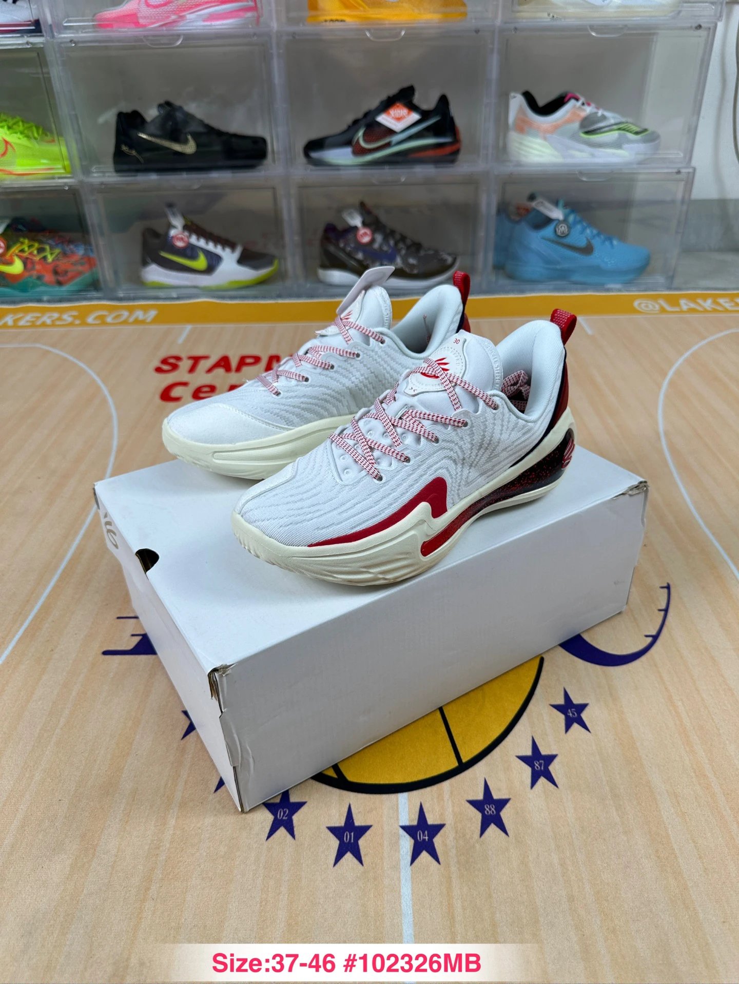 Curry 12 Mesh Basketball Sneakers Ivory Crimson - Gallery Image 3 - Detailed View