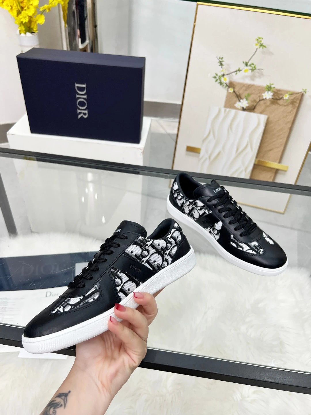 Dior B01 Sneakers Black - Gallery Image 4 - Detailed View