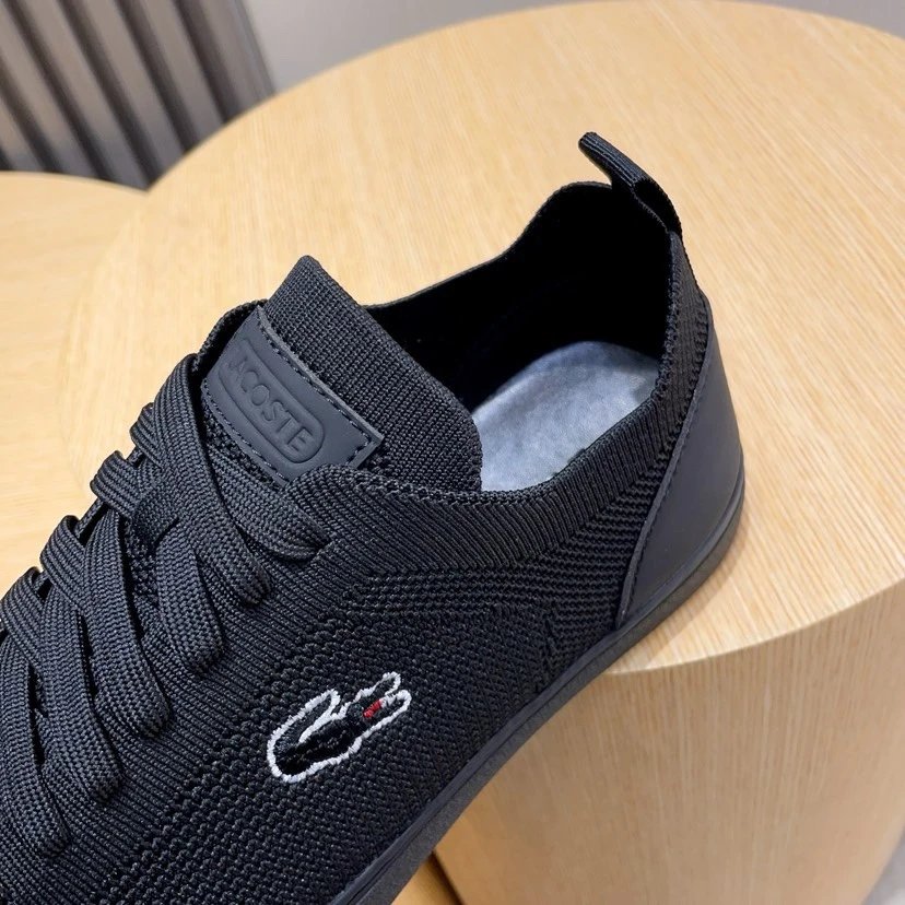 Lacoste Classic Sneakers Black - Gallery Image 4 - Detailed View