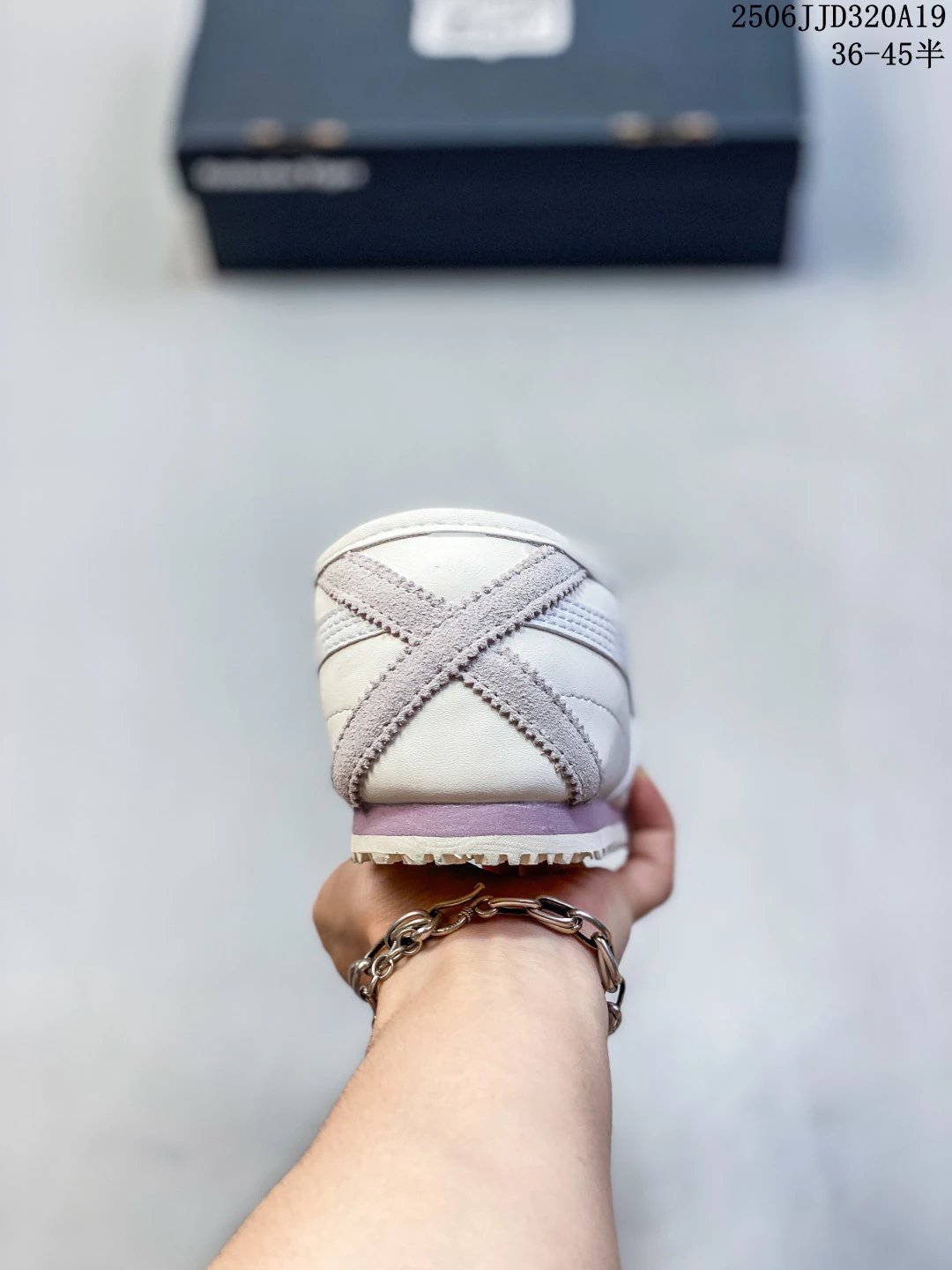 Asics Onitsuka Tiger Sneakers White Pink - Gallery Image 4 - Detailed View